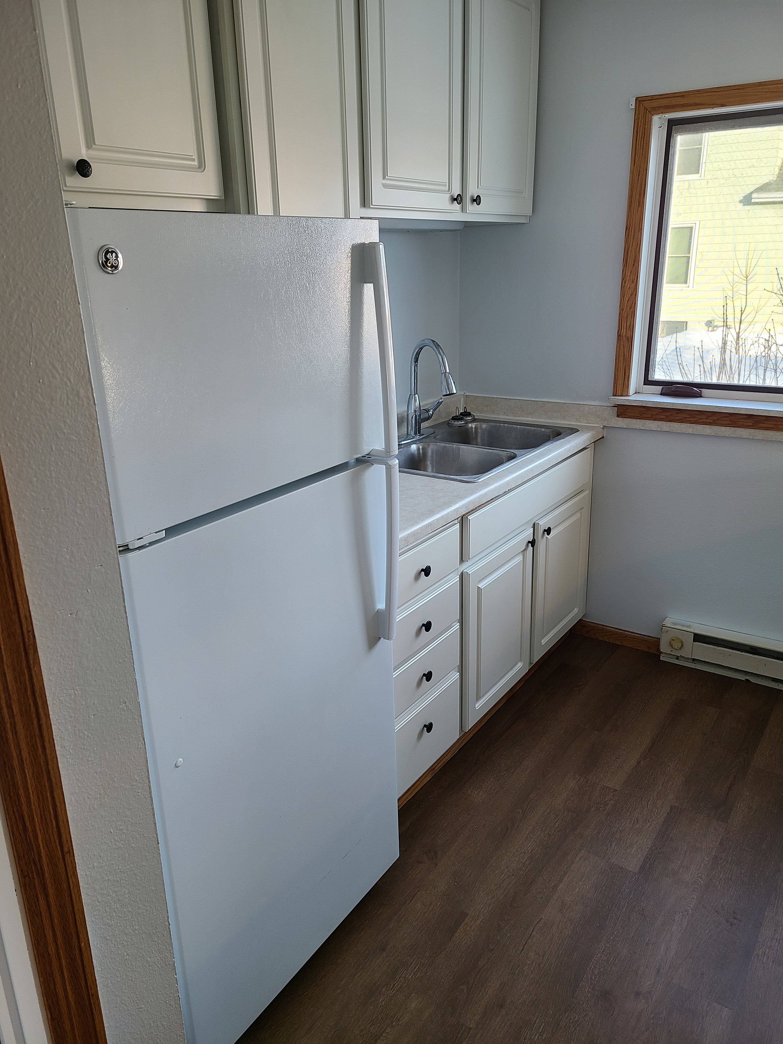 Interior photot of a kitchen in the 1st Avenue Apartments in downtown Fargo, ND