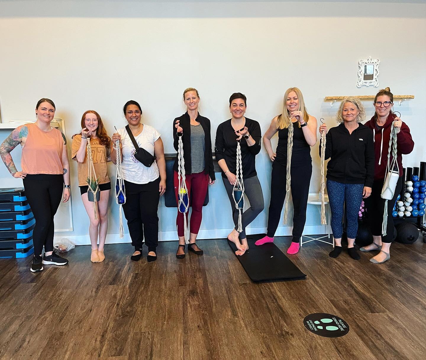 Such a fun evening at the studio for our BARRE THEN&hellip;MACRAM&Eacute; event!

A big thank you 🙏 to Jamye from @cheridesignco for teaching the macram&eacute; workshop, and Tina for kicking our butts in an awesome FORM Barre 👯&zwj;♀️express class