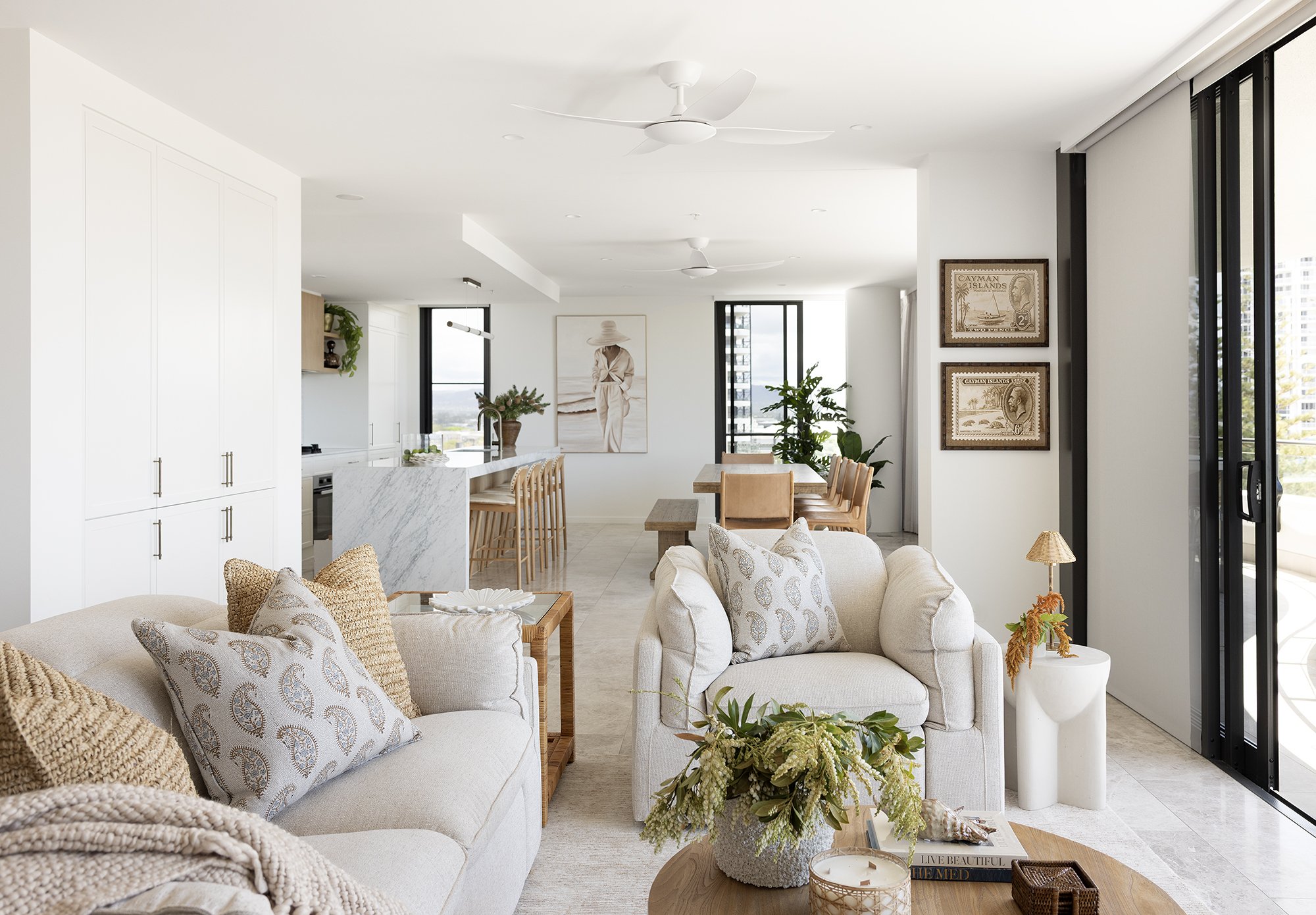 Broadbeach 24 LR.jpg