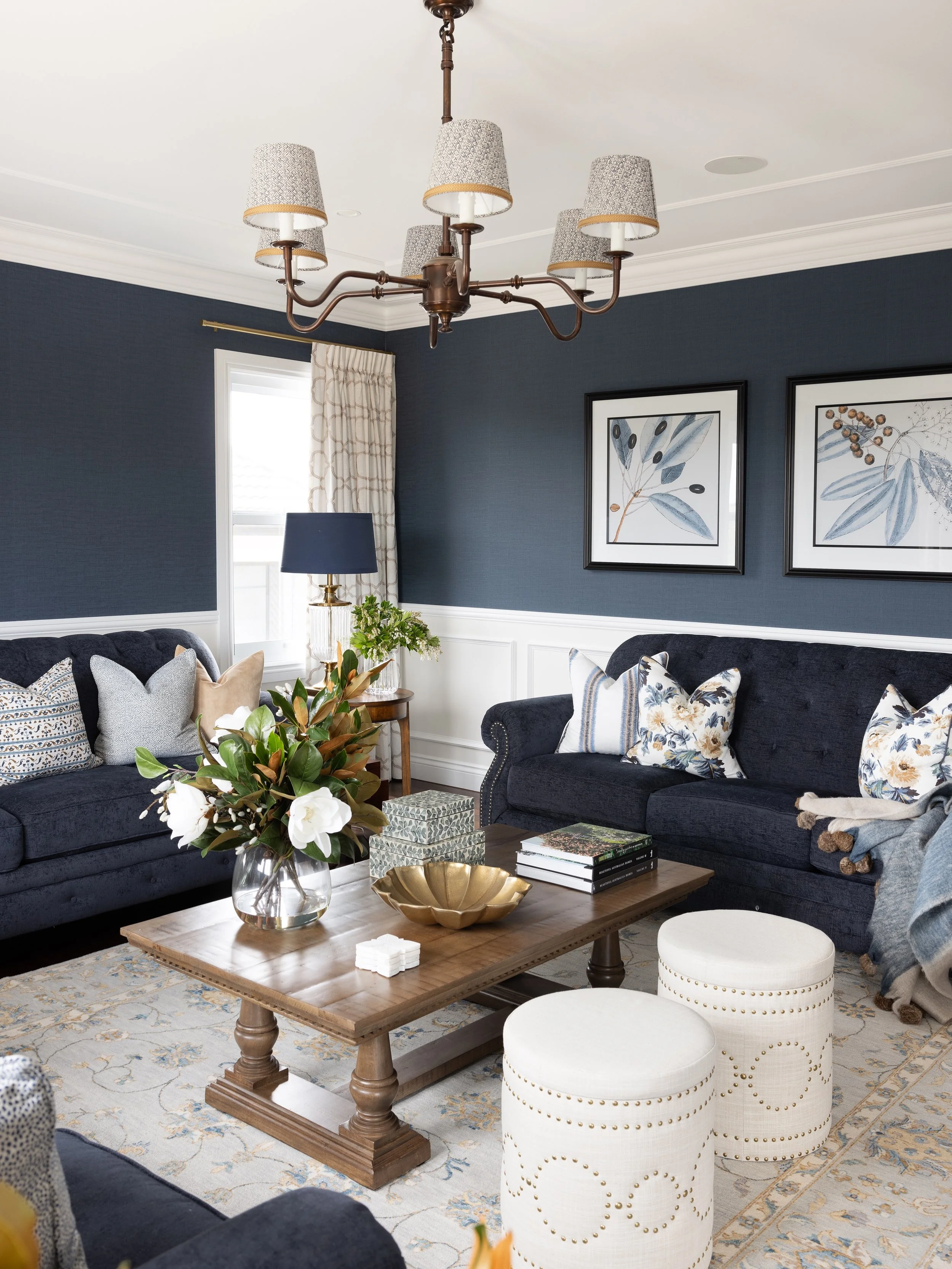 Cozy || It&rsquo;s the first week of June and winter has set in. Who else would love to be curling up in this warm and cozy sitting room with a glass of red, from the adjacent bar of course?