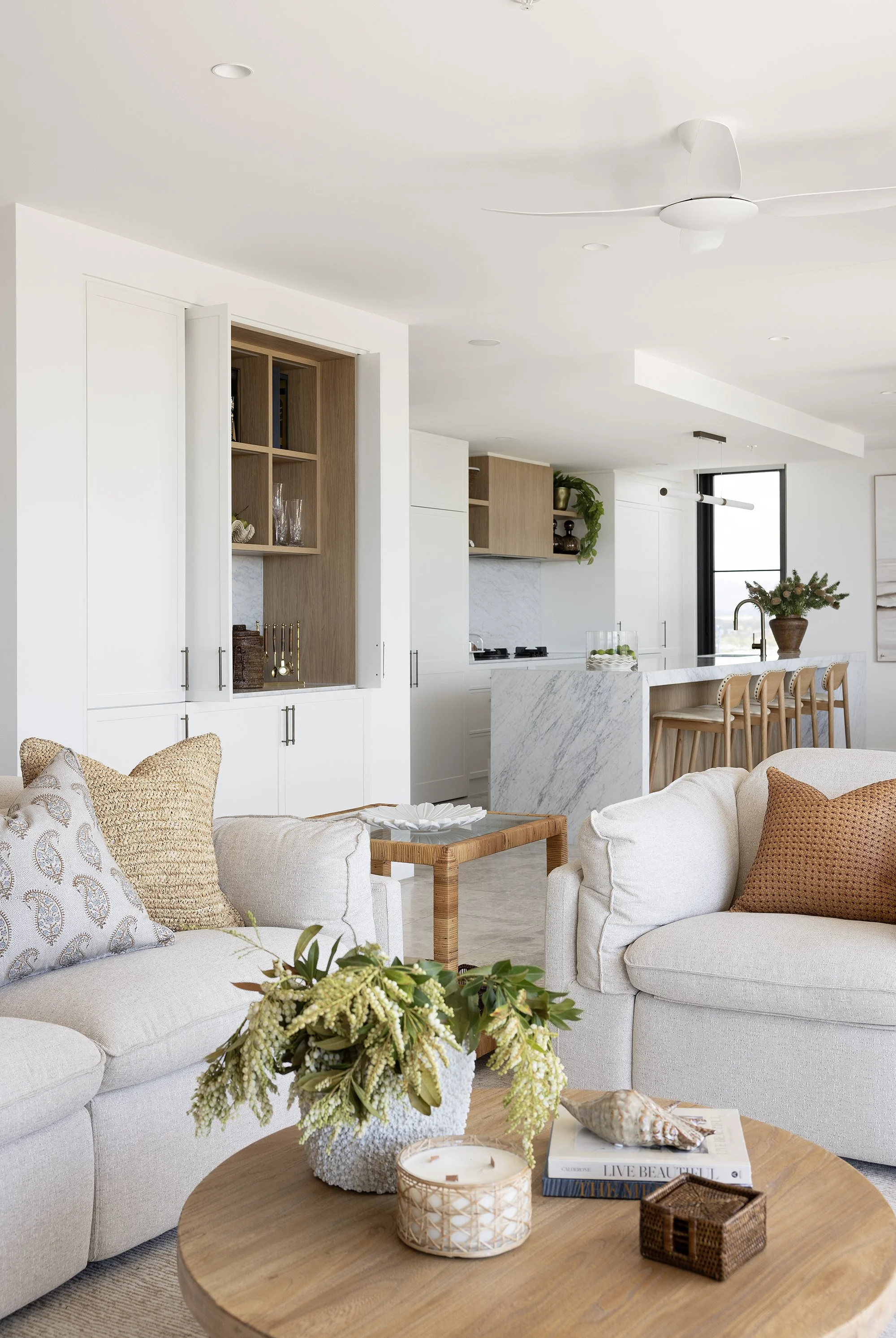 Broadbeach 23 LR.jpg