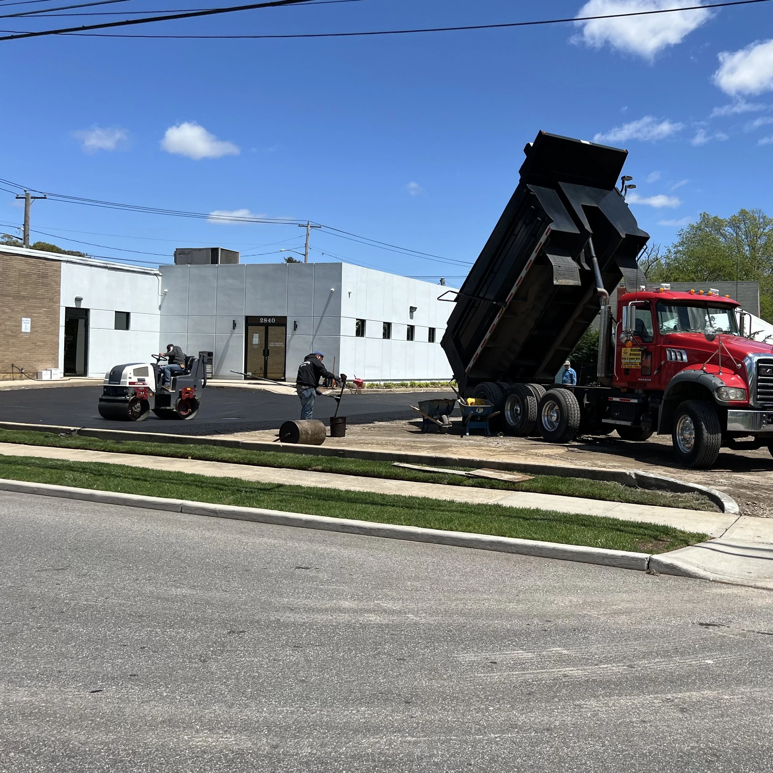 asphalt parking lot paving long island