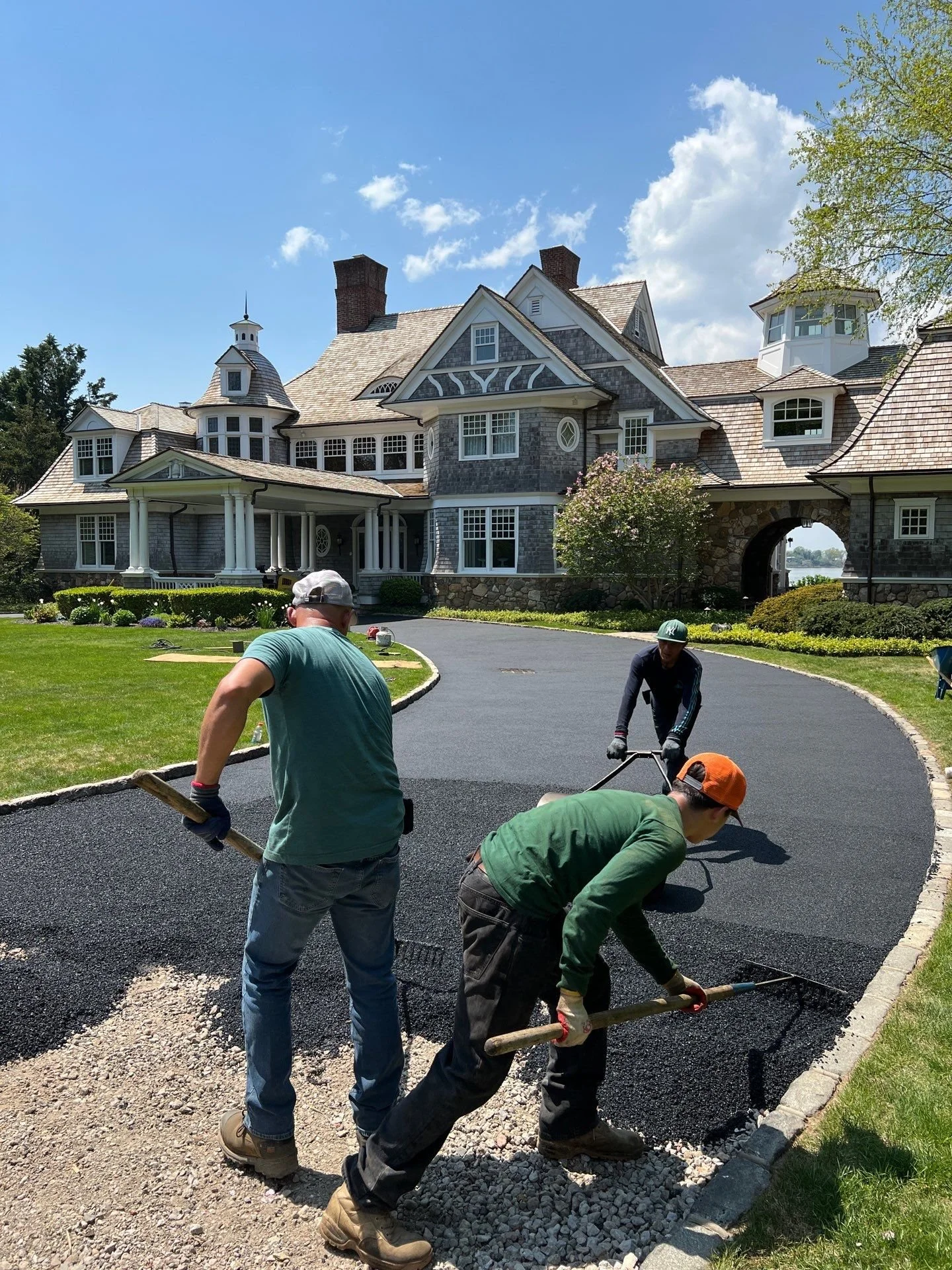 Paving-Brand-New-Asphalt-Driveway.JPG