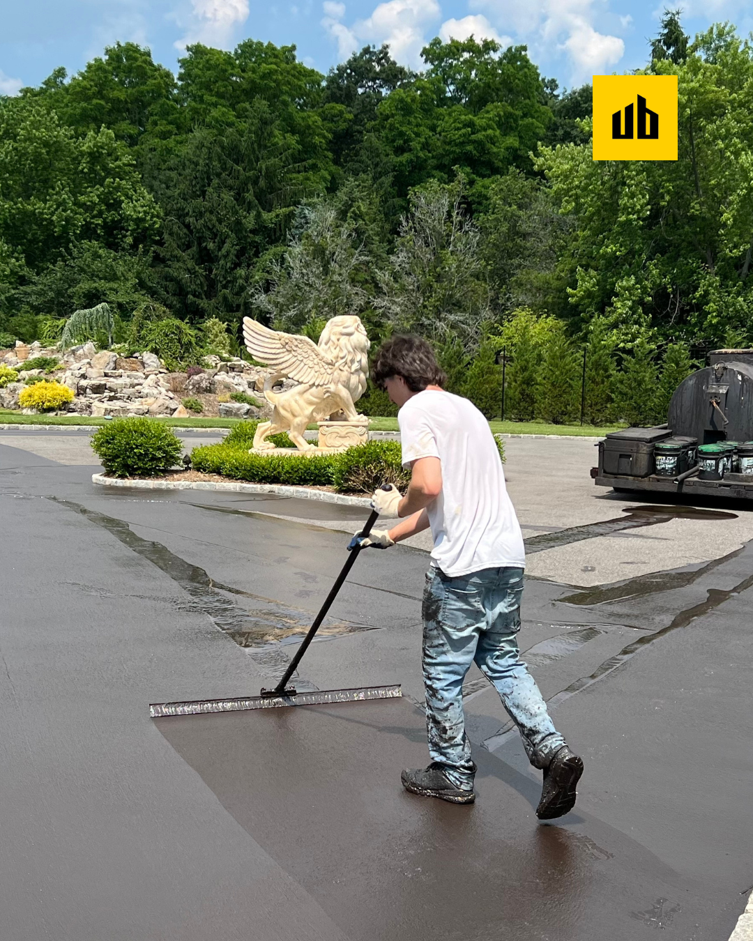 Asphalt-sealing-expert-Miller-Place.png