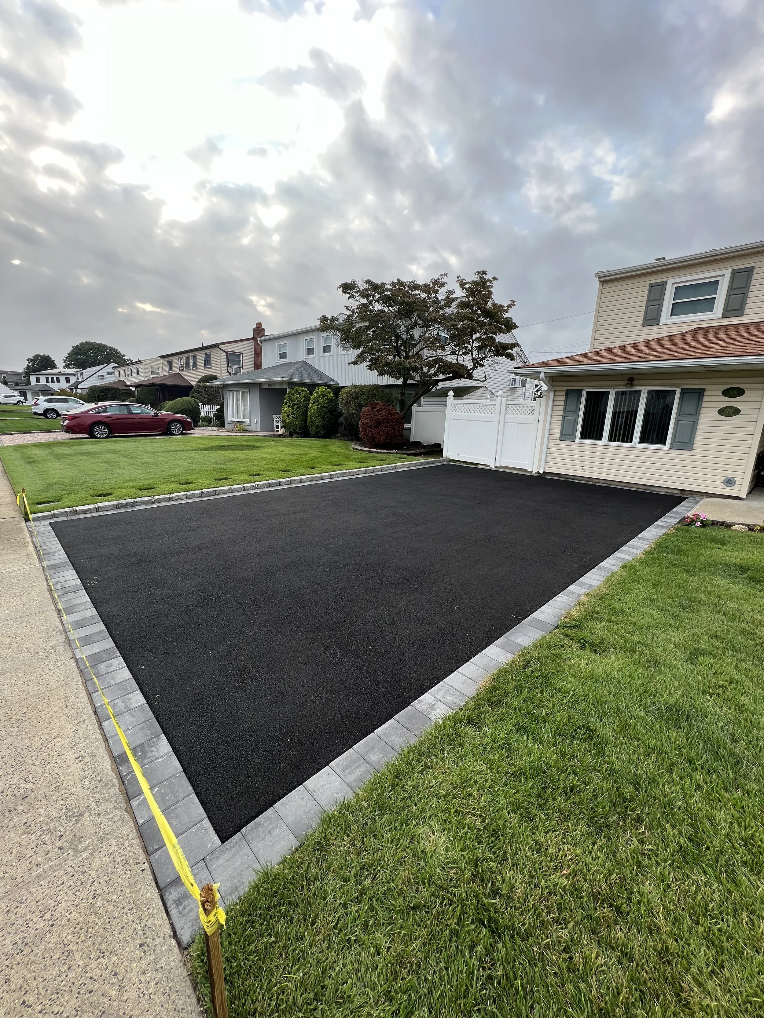 New-Asphalt-Driveway.jpg