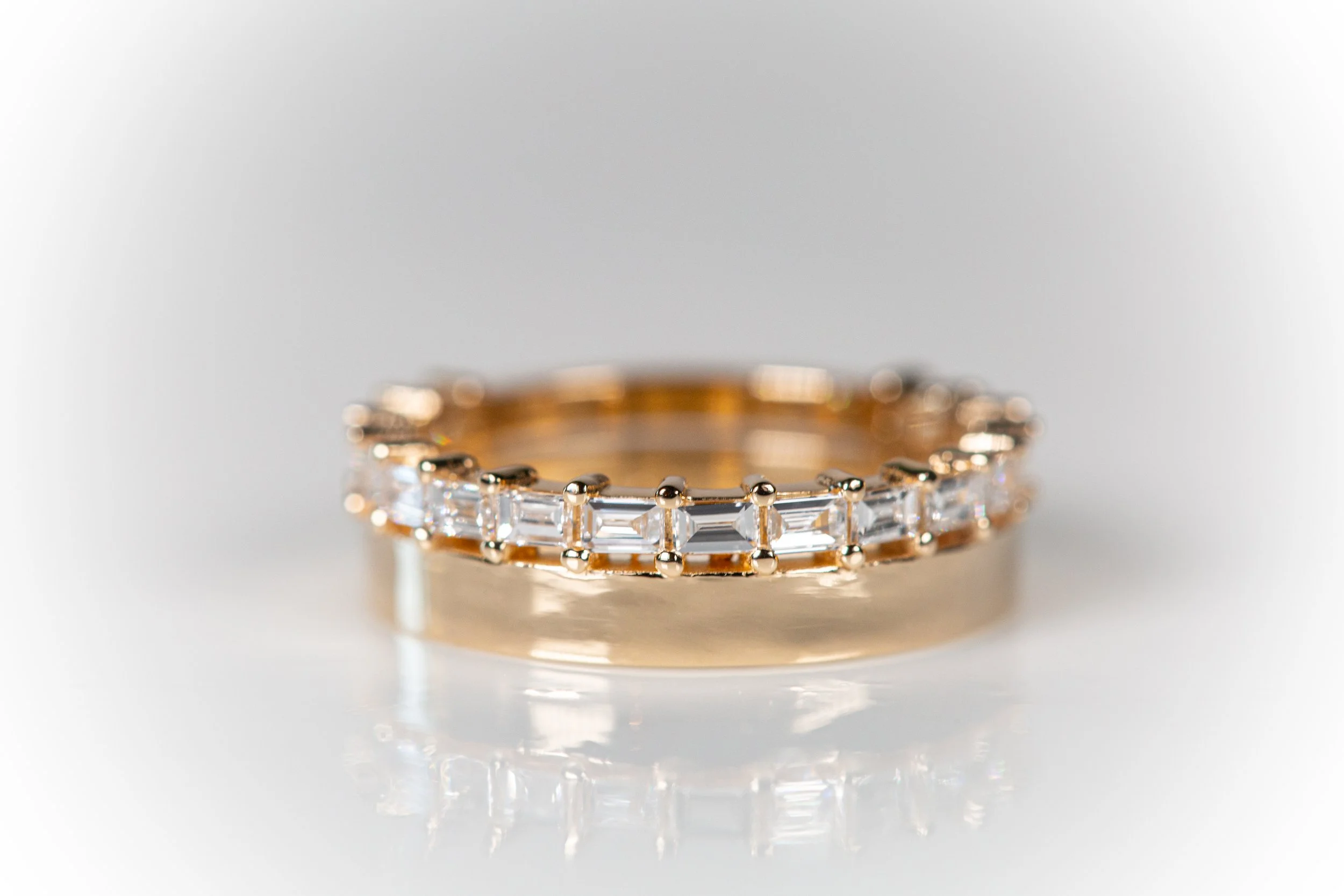 Baguette diamond and gold wedding band
