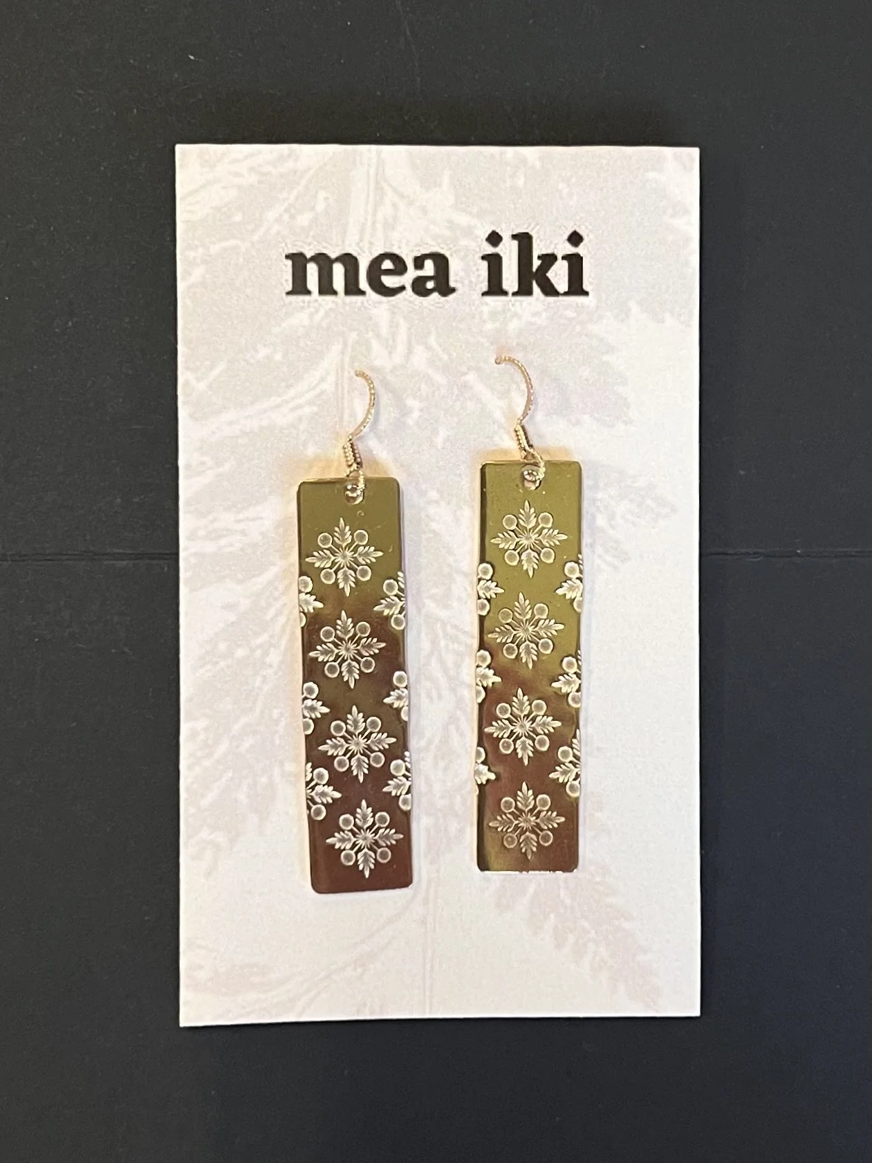 HawaiianDesignGoldUluEarrings.jpeg