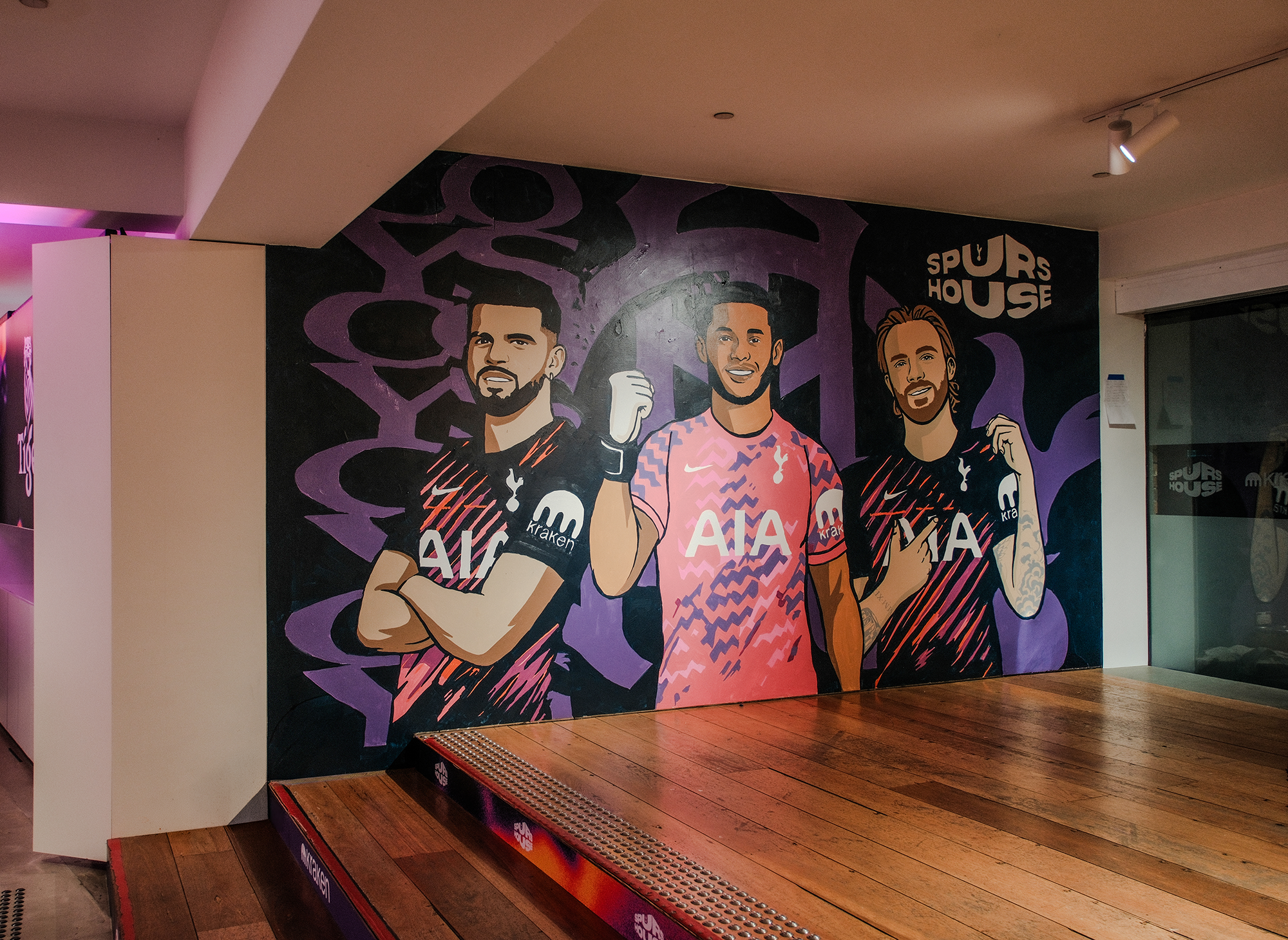 football_mural_tottenham_hotspurs_6.png