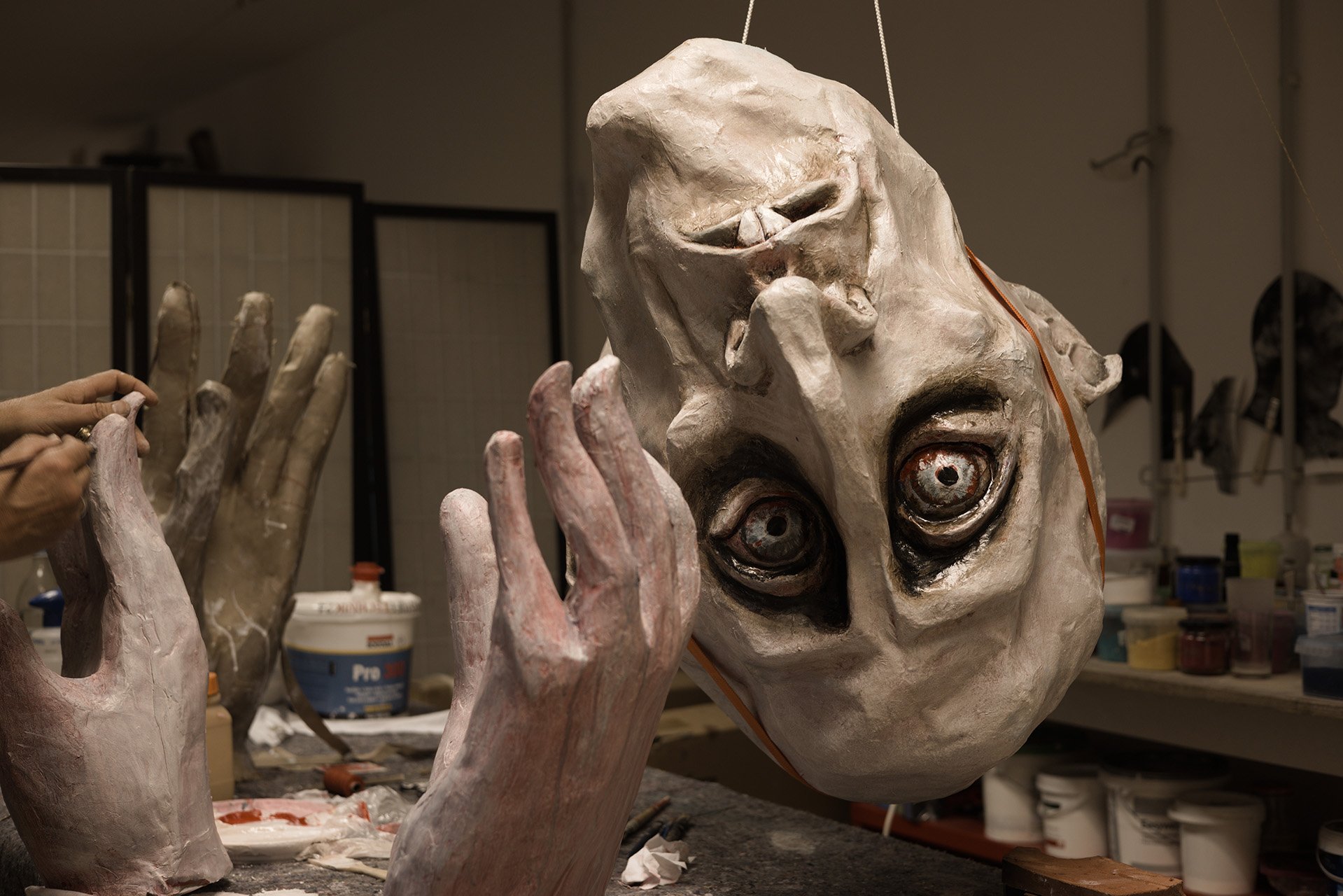 Das Fertige Gesicht von Nosferatu, beim Nosferatu Großfiguren Theaterstück Nosferatour in der Hansestadt Wismar ein Projekt der Kulturmühle wismar e.V.