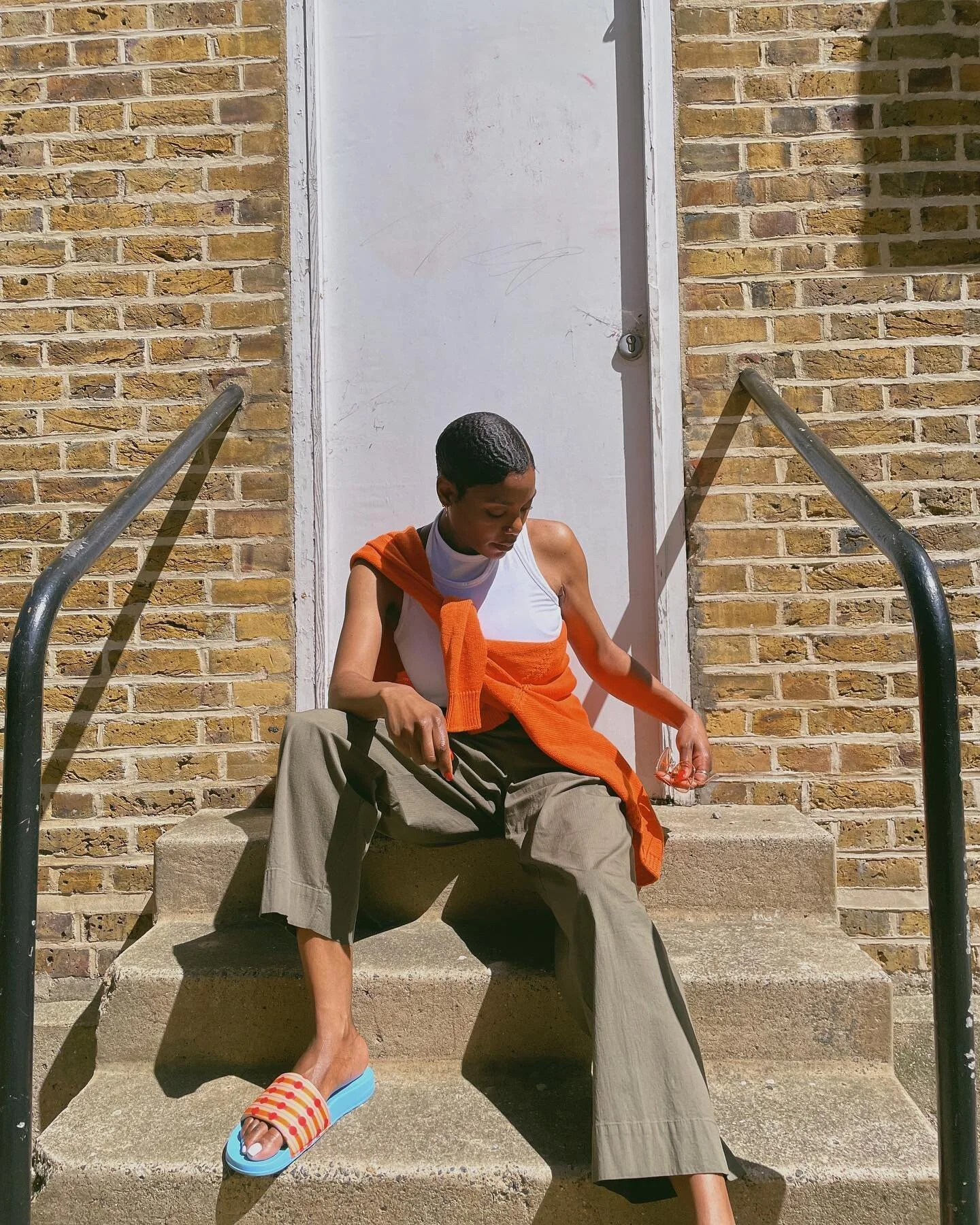 There&rsquo;s nothing better than a classic item with an elevated twist- case in point, this layered vest/tank top.

Perfect for both casual and dressed up styling.👌🏾

I bought the white and black versions in last seasons @netaporter sale and have 