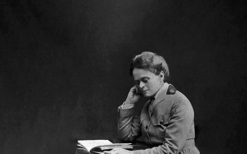 Biography — A Statue for Elsie Inglis
