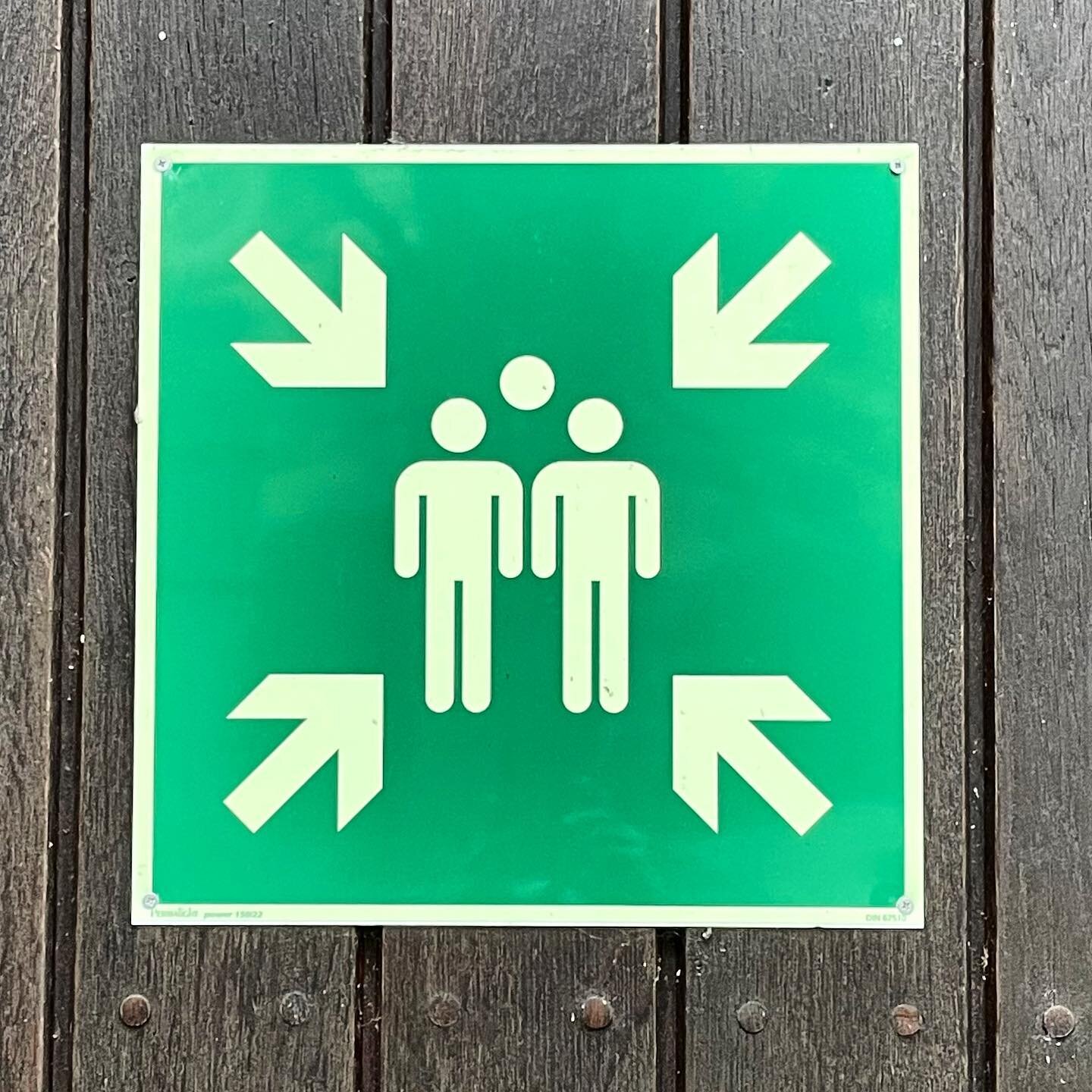Since we&rsquo;re thinking about all things wayfinding all the time, Doug photographed this sign in Munich. 

We think it&rsquo;s the official symbol for seances. 

What do you think it&rsquo;s for? Wrong answers only.

#infographics #wayfindingsigna