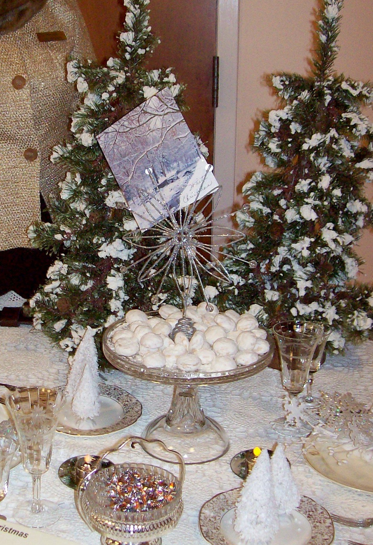 Inspired by the song "White Christmas"