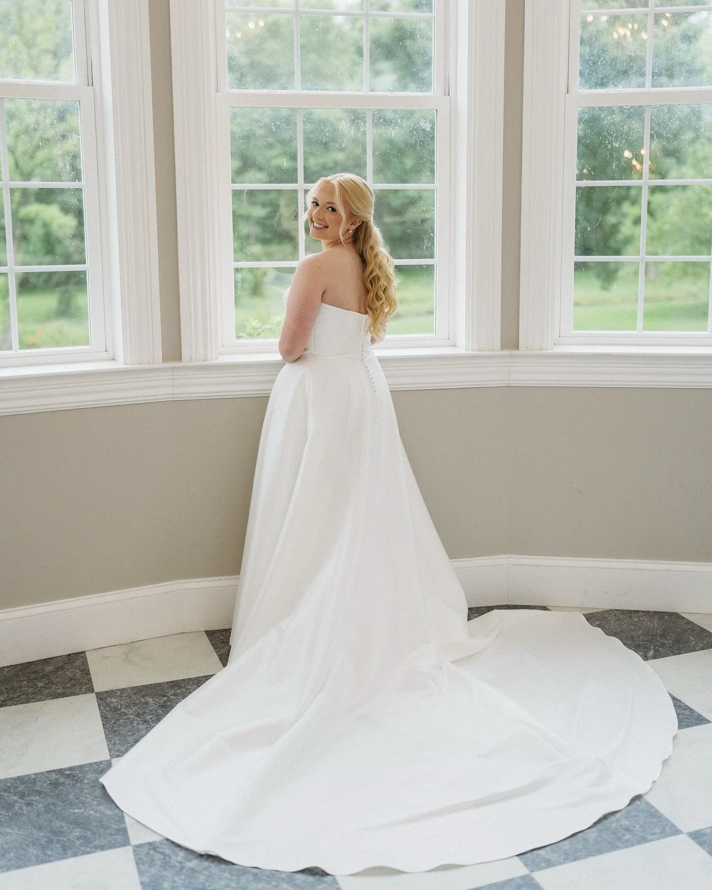 bridal portraits @cameronestateinn 🕊️✨