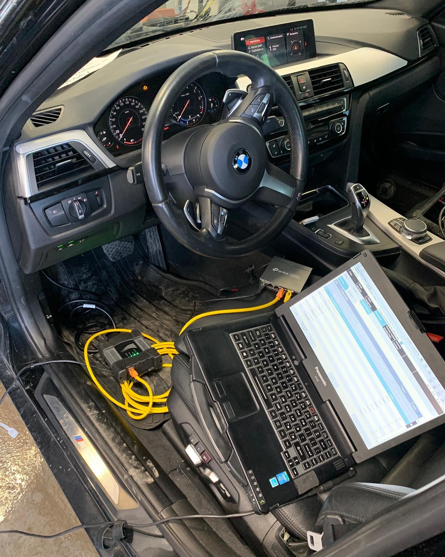 2018 BMW F30 I-Level update and a 2022 Audi Q3 module replacement SVM coding 📲

OE coverage for your vehicle in the #Ottawa area! Two of our favourite brands here at Volta ✅

#localottawa #automotiverepair #automotivediagnostics #audi #audiq3 #sline