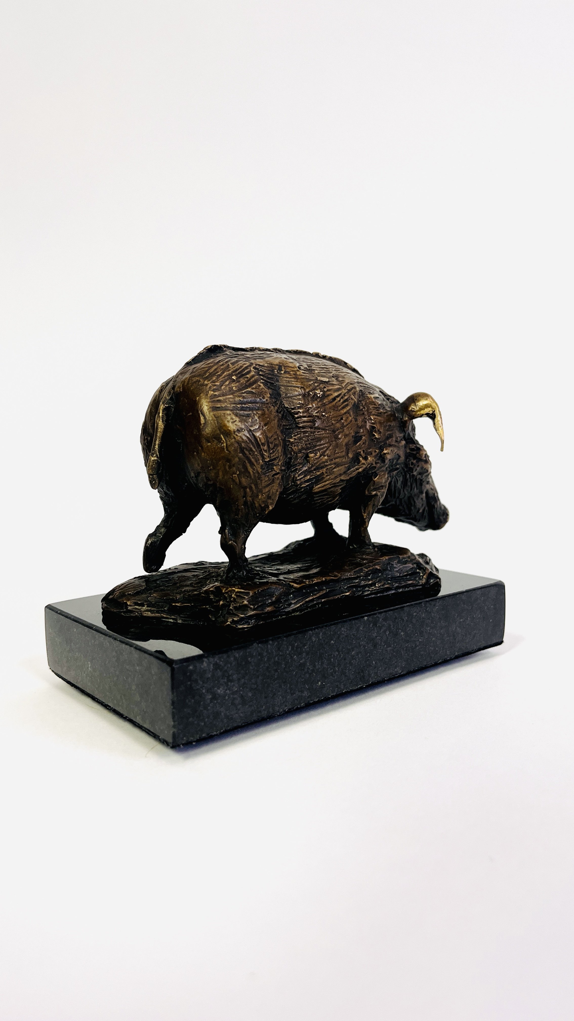 John Sumner sculpture of Red River Hog