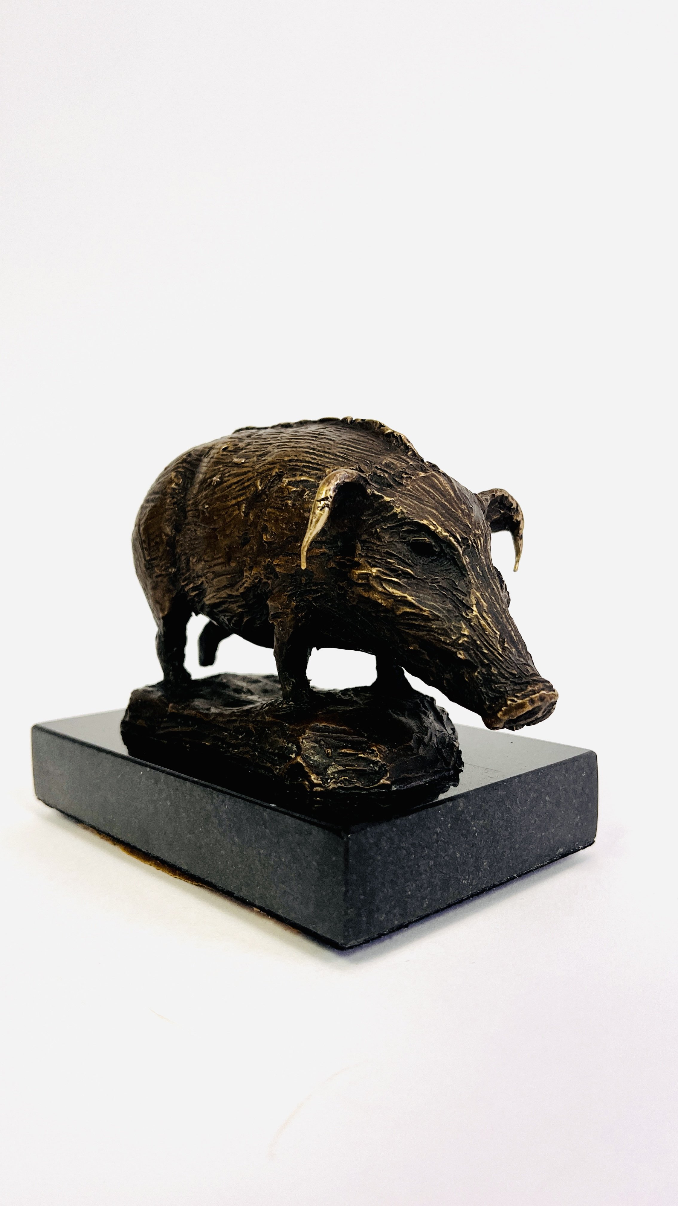 John Sumner sculpture of Red River Hog