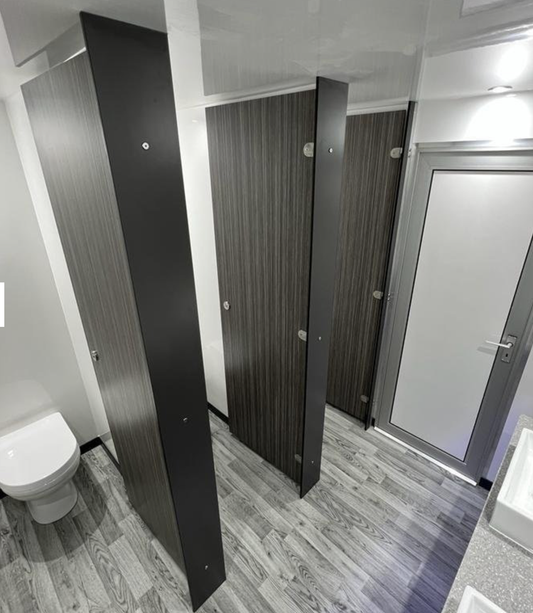 Luxury restroom trailer