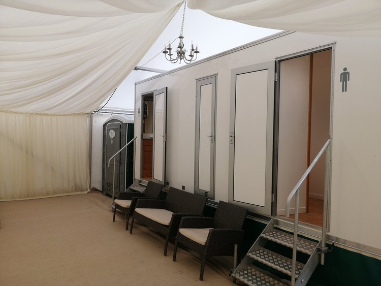 Luxury restroom trailer