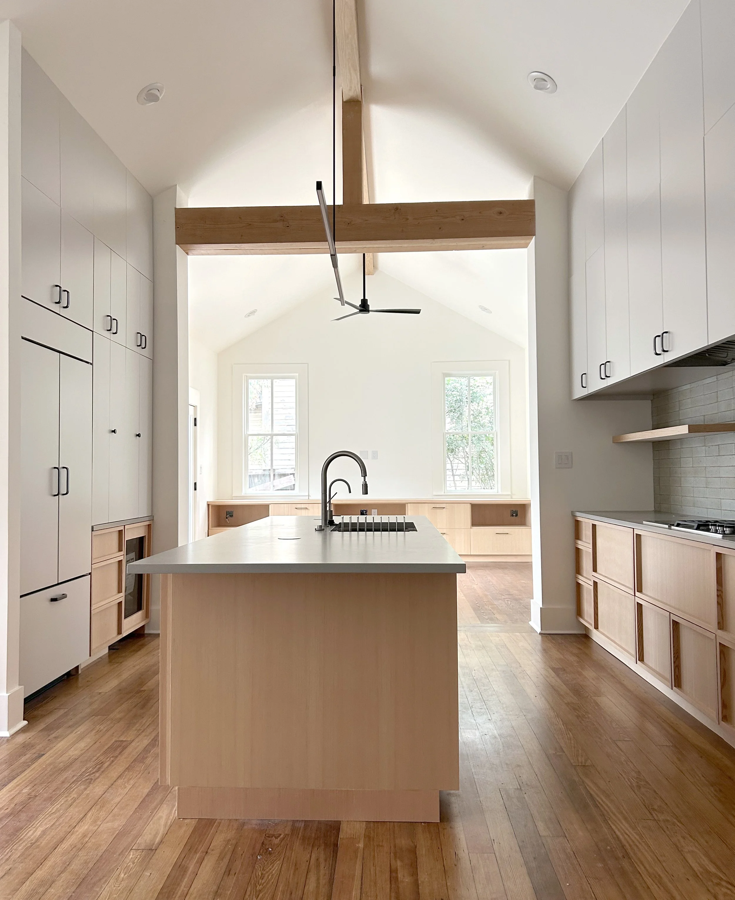 Kitchen_5.jpg
