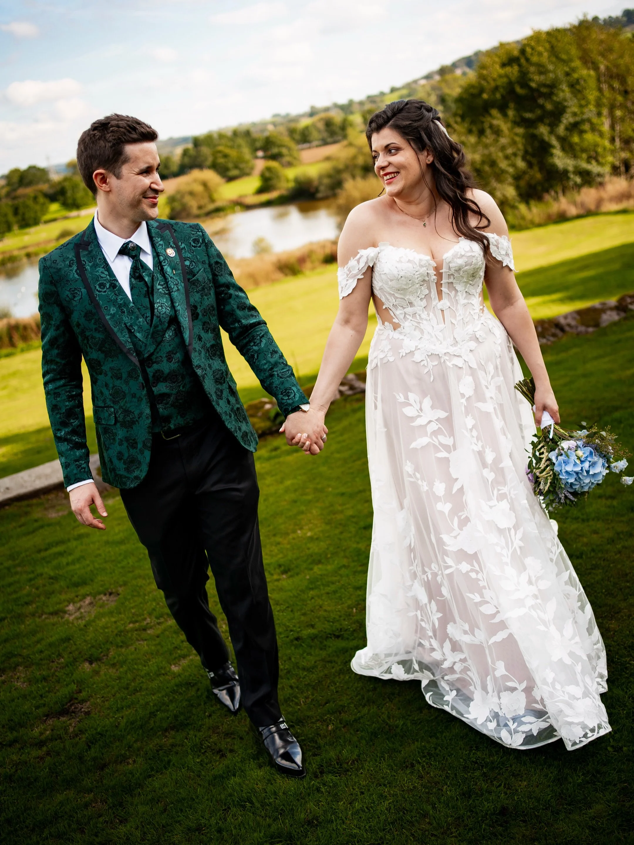 ⚡️ MOLLY + JAMES&hellip;

All the way back when I had my first call with @mvhr93 and James, one of the things they were most nervous about was the wedding photos, as they weren&rsquo;t the biggest fans of having their picture taken&hellip; 

But look