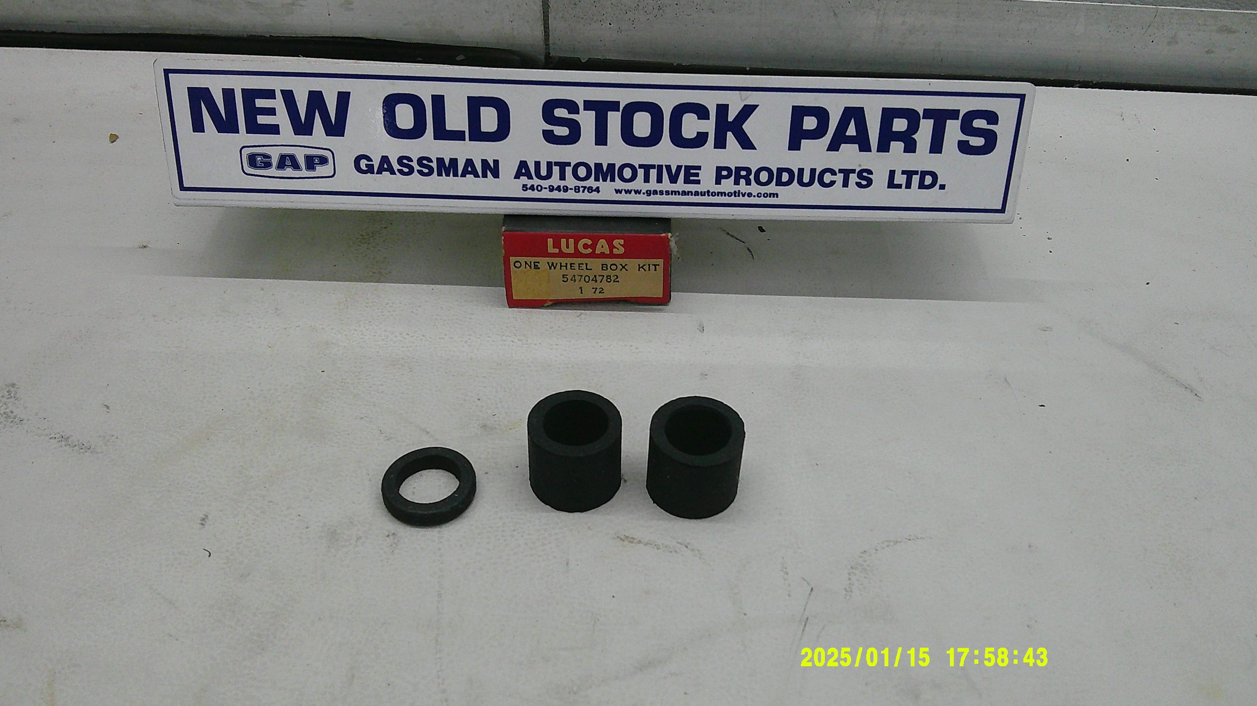 NOS Lucas Austin, MG Windshield Wiper Bush Kit