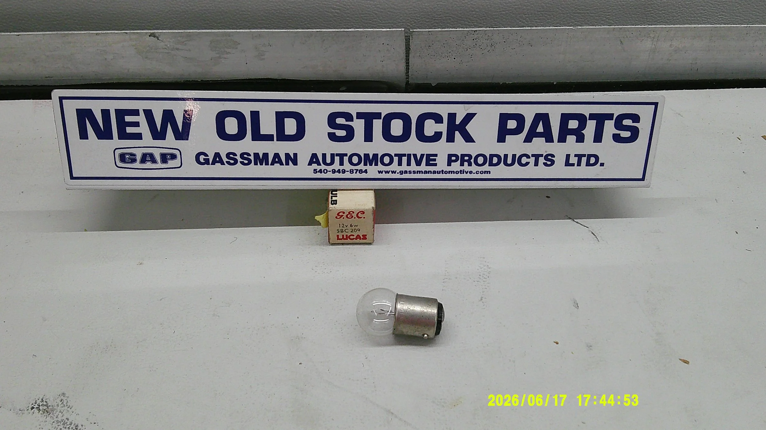NOS Lucas MG, TR, Jag Light Bulb
