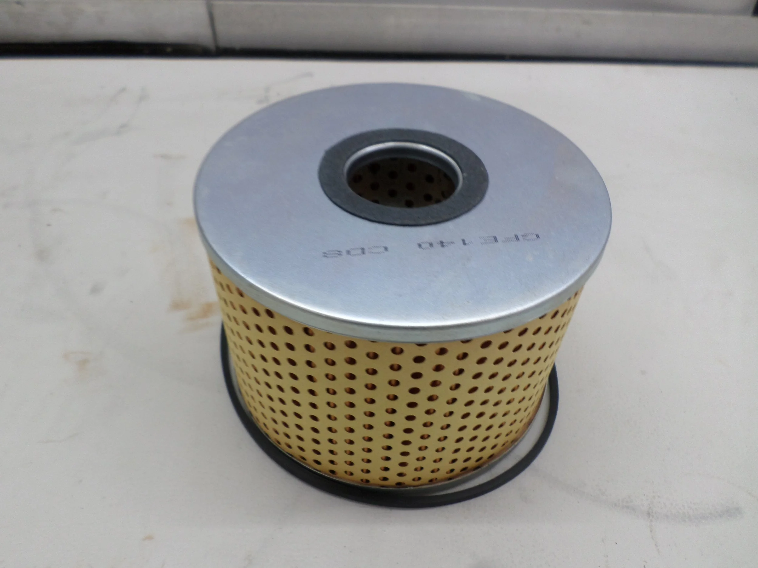 New Jaguar Classic Gold Cartridge Type Oil Filter