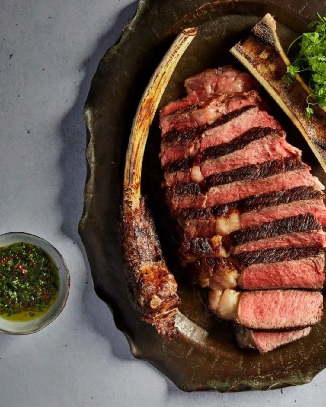 🔥 Tomahawks Are In! 🔥

Wrights has some of the very best brands when it comes to this show-stopping cut,  thick, juicy, and full of flavour.

Chef tip:
Let the meat shine. All it needs is the perfect sear, time to rest, and the right sides + condim