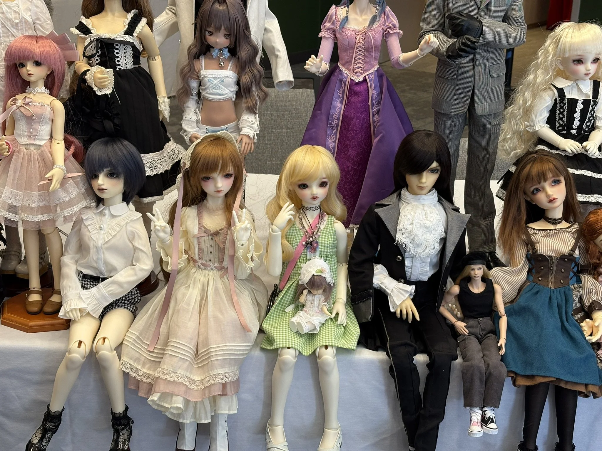 Volks SD10 Lieselotte holding Volks Rei-Tenshi