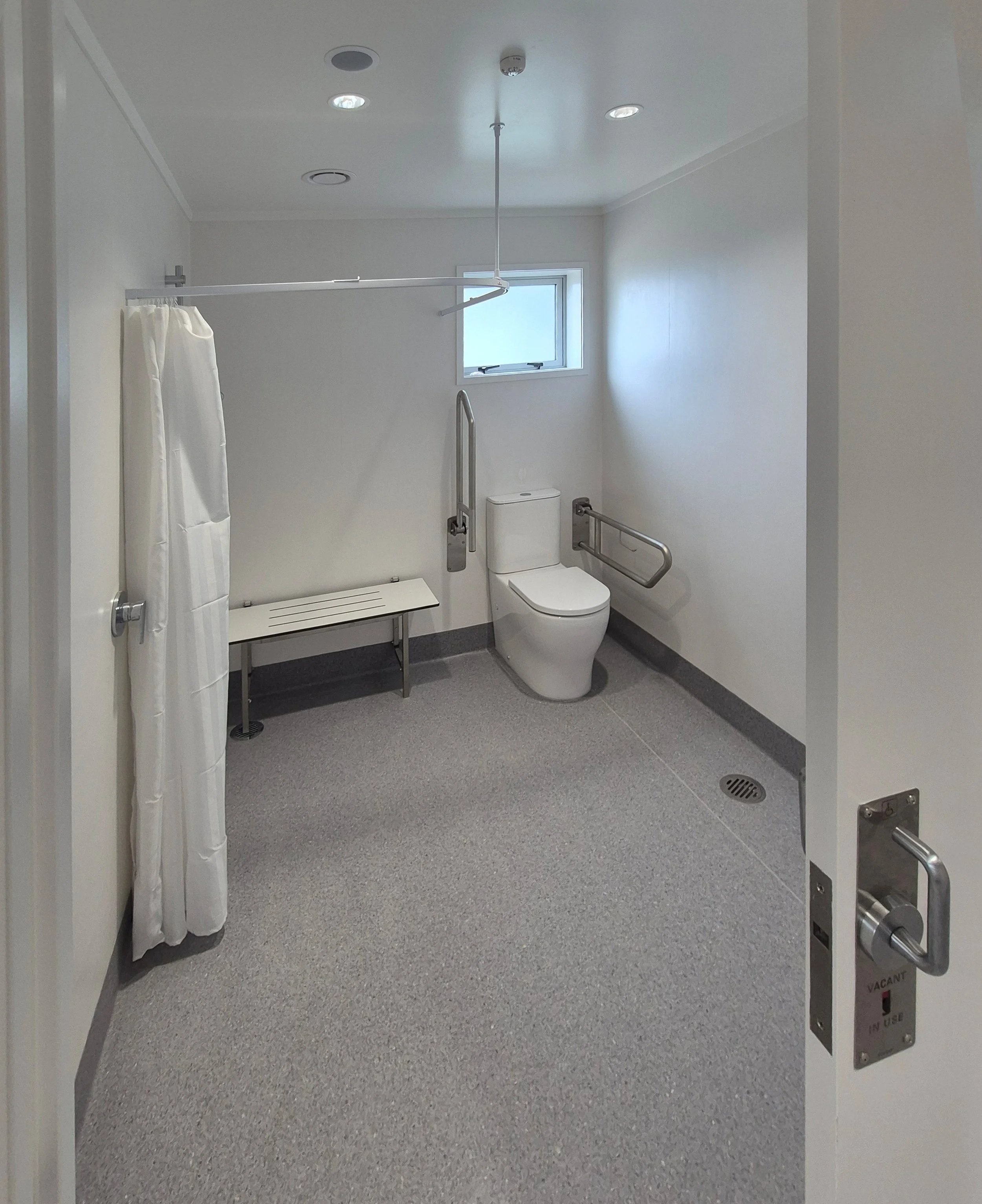 Bathroom-3.jpg