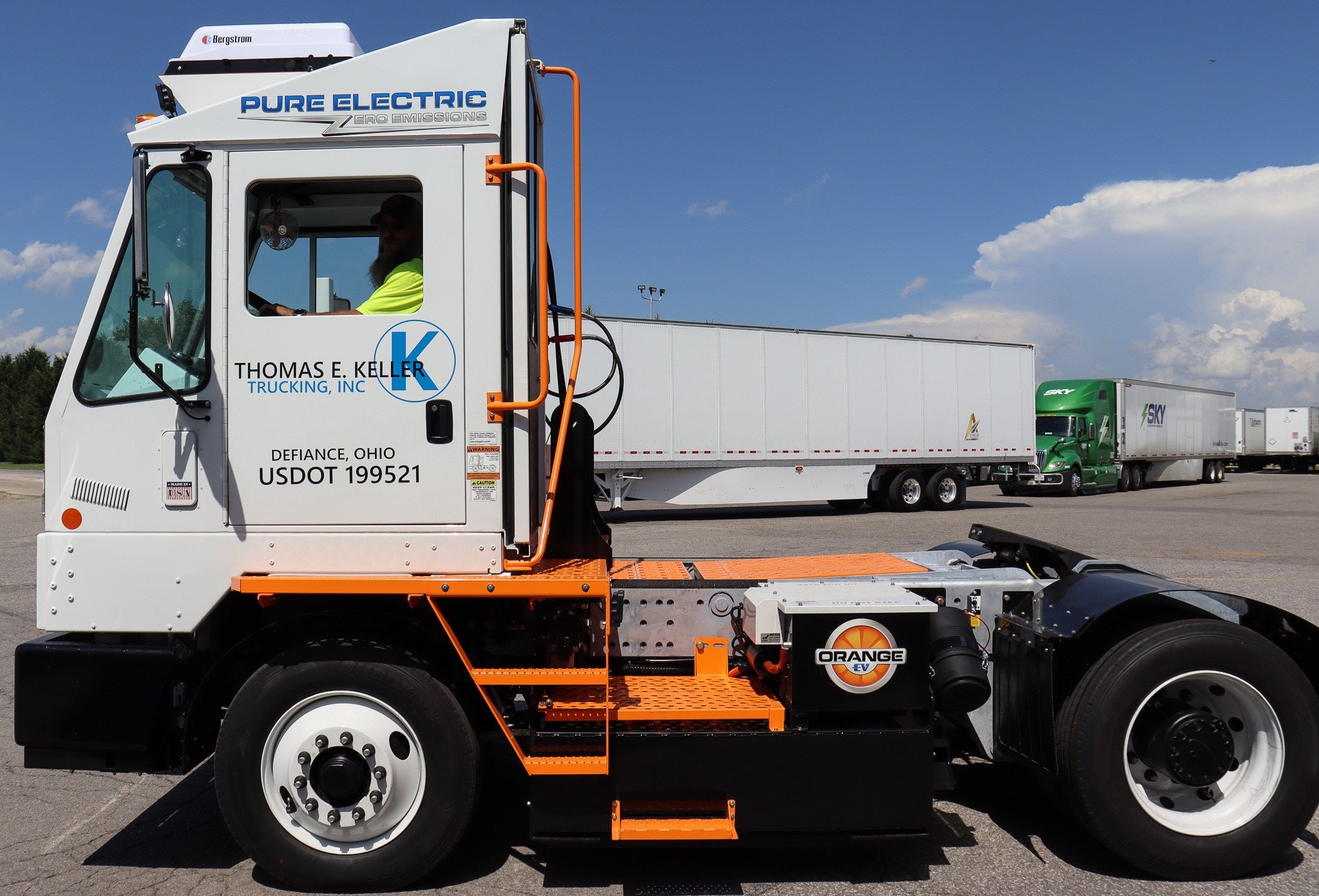 Kansas City built electric trucks bought by Ohio logistics firm