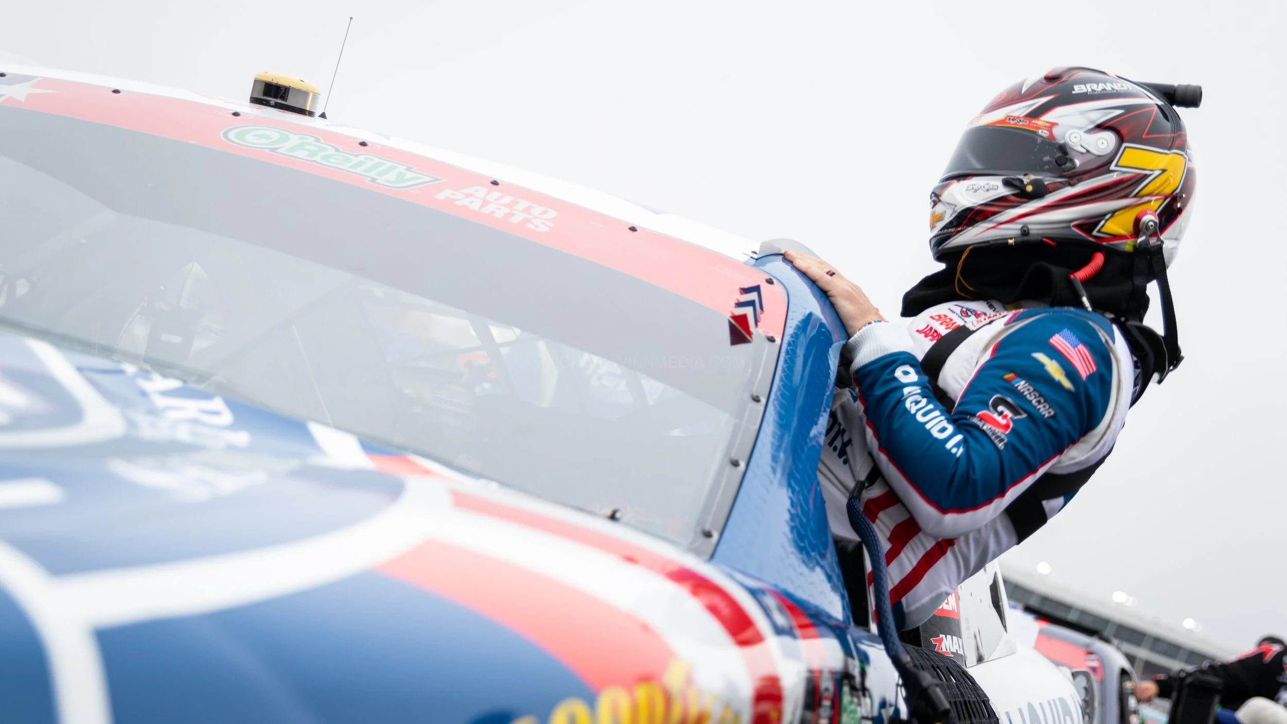 Charbroil 300 at Charlotte