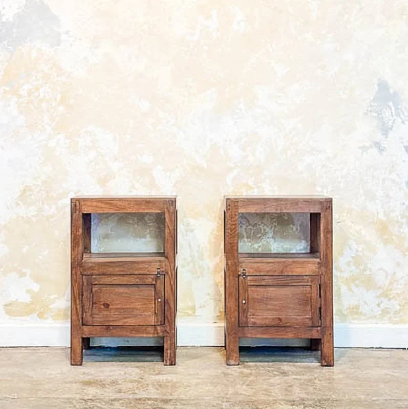 Wooden Nathu Bedside Table
