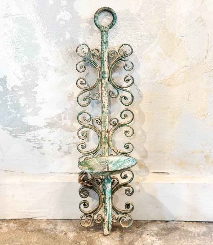 marigold-interiors-vintage-iron-candle-holder-wall-sconce-front.jpg