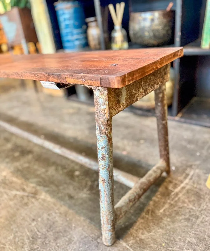 marigold-interiors-vintage-school-bench-detail.jpg