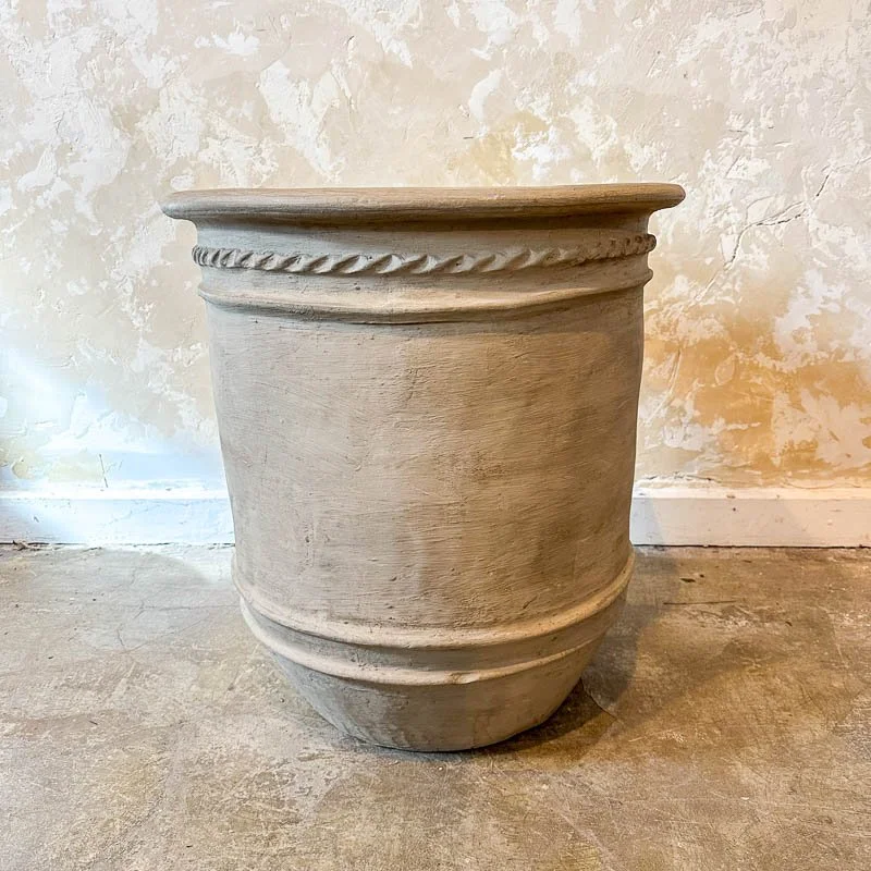 marigold-interiors-jambangan-pot.jpg