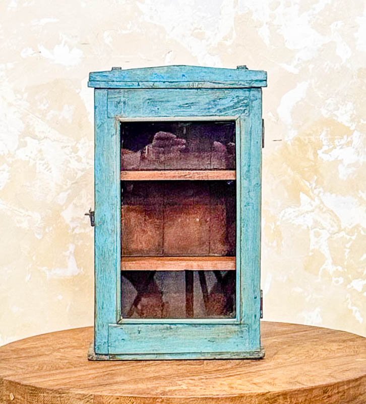 Small Vintage Blue Showcase