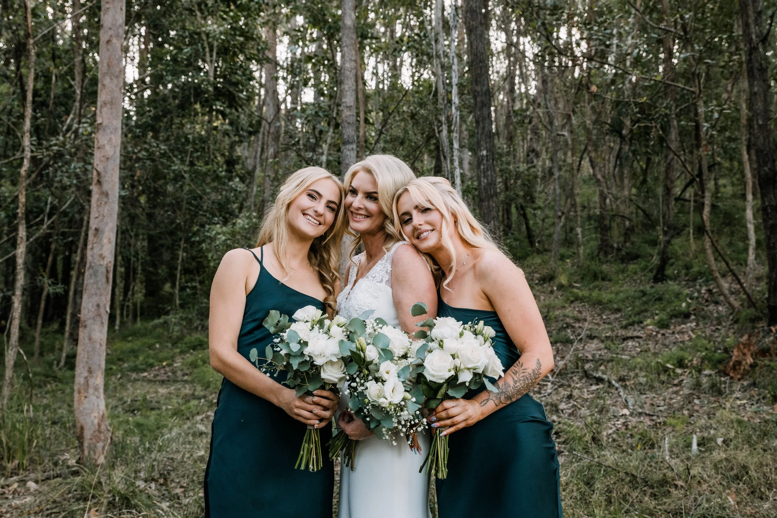 24092022_SJCampbellPhotograhy_SHAN+SCOTTELLEMS_BRIDALPARTY(99).jpg