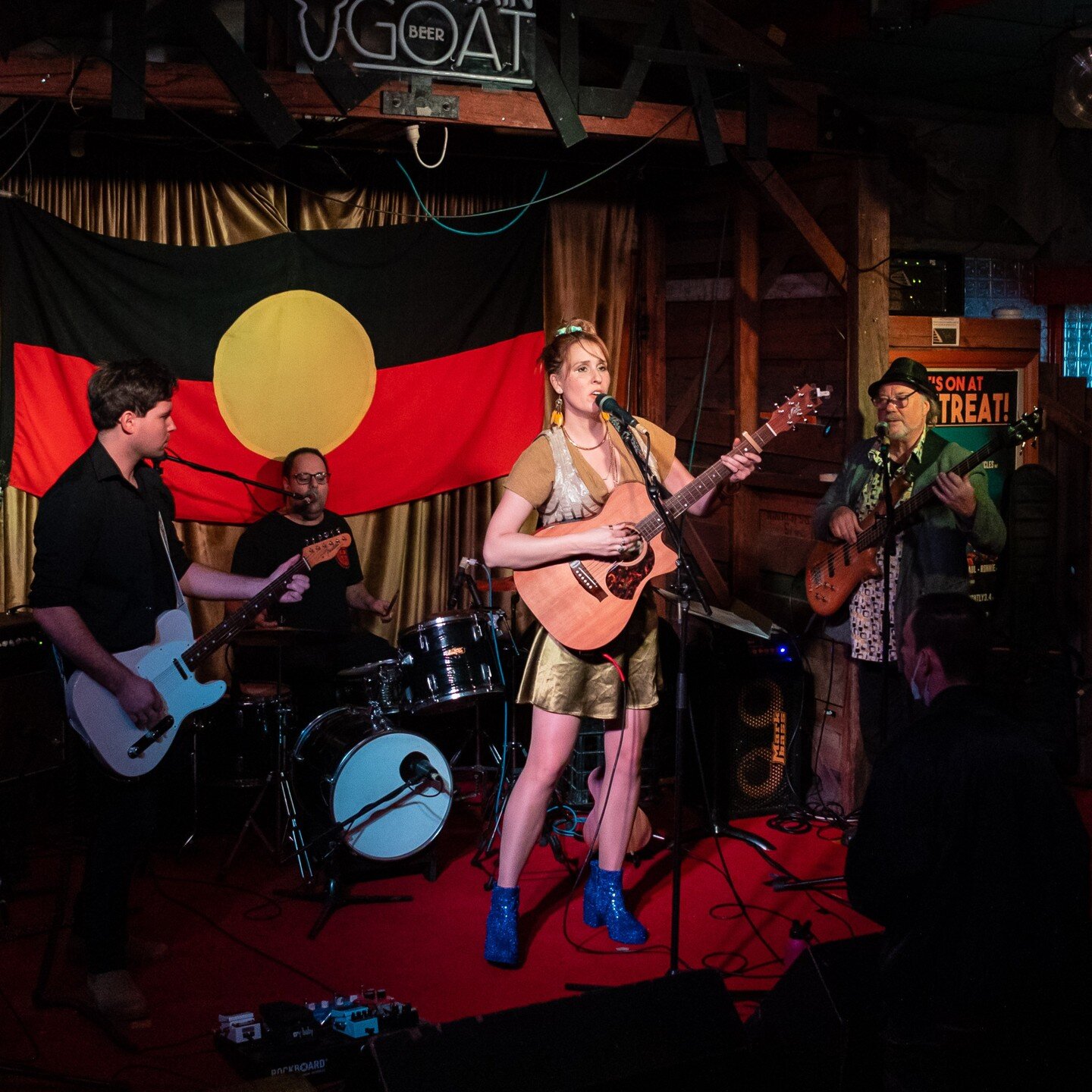 Photos from last night! @chriscobernphotography Thank you so much to all you beauties who came out to watch us at @retreat_hotel_brunswick ! Wicked vibes with these two fantastic supports - @st.emeraldband and @ironess - and my Great Long Lost Texan 