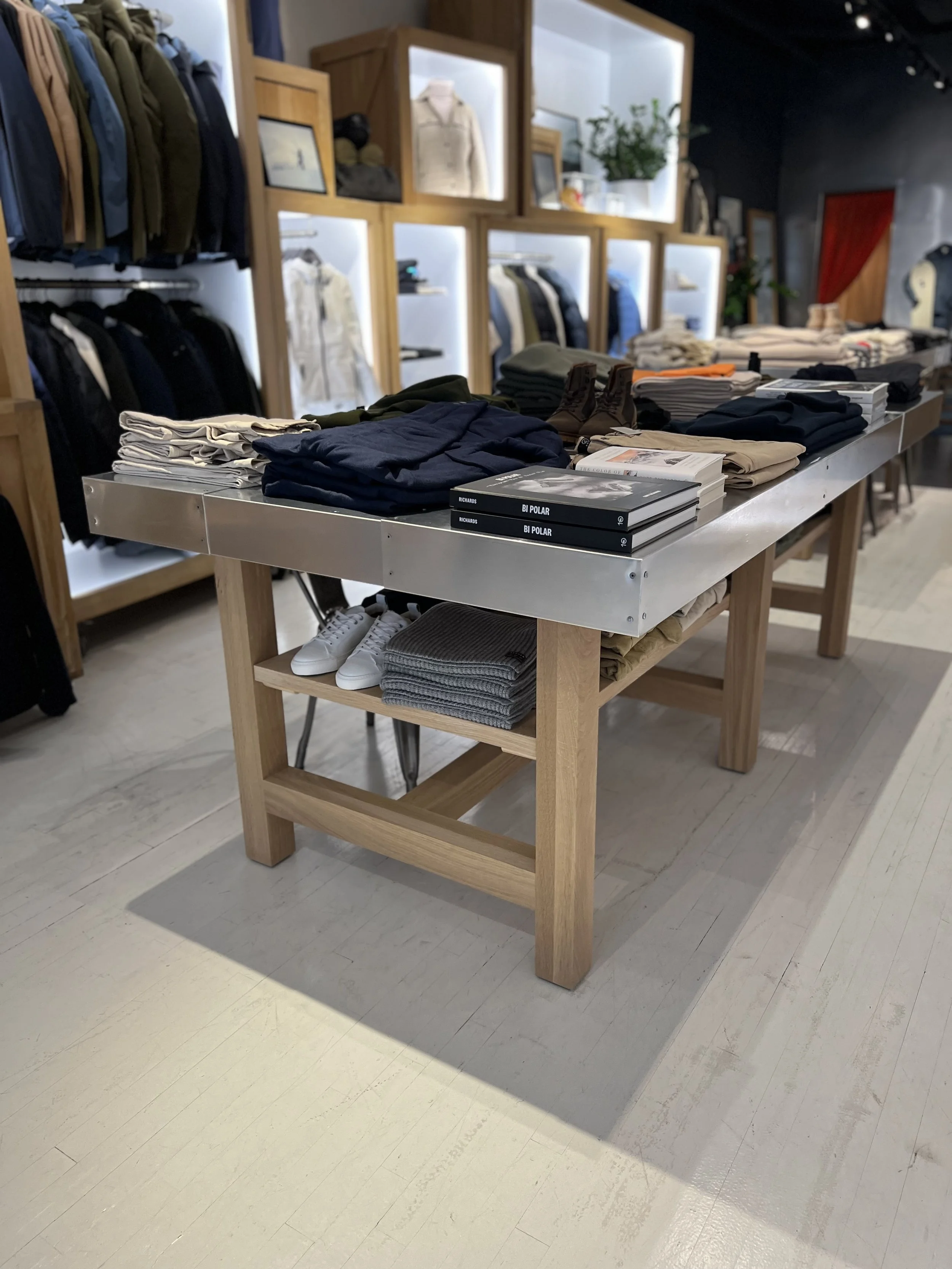 CUSTOM - RETAIL INTERIOR