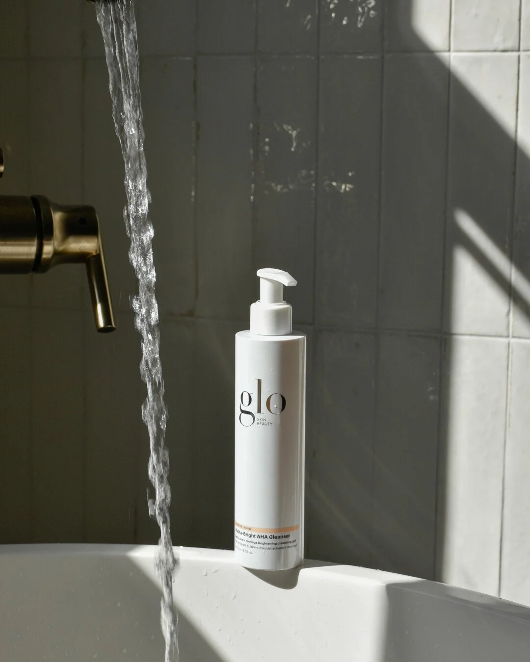Your skin's reset. Hydra-Bright AHA Cleanser gently exfoliates while helping to clarify, smooth, and brighten, revealing a more balanced, radiant-looking complexion with every wash.