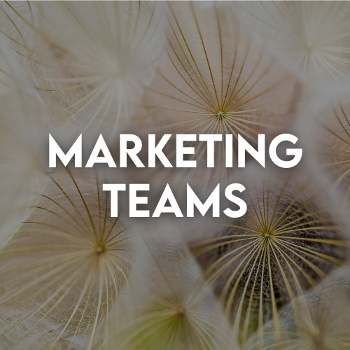 A green circular arrow surrounding three black directional arrows with dotted lines, indicating clockwise rotation.