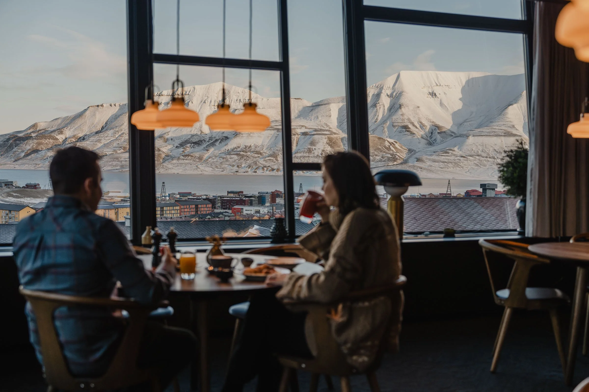 Hurtigruten-Svalbard-Funken-Lodge-Frokost-Ragnhild-Utne-11.jpg