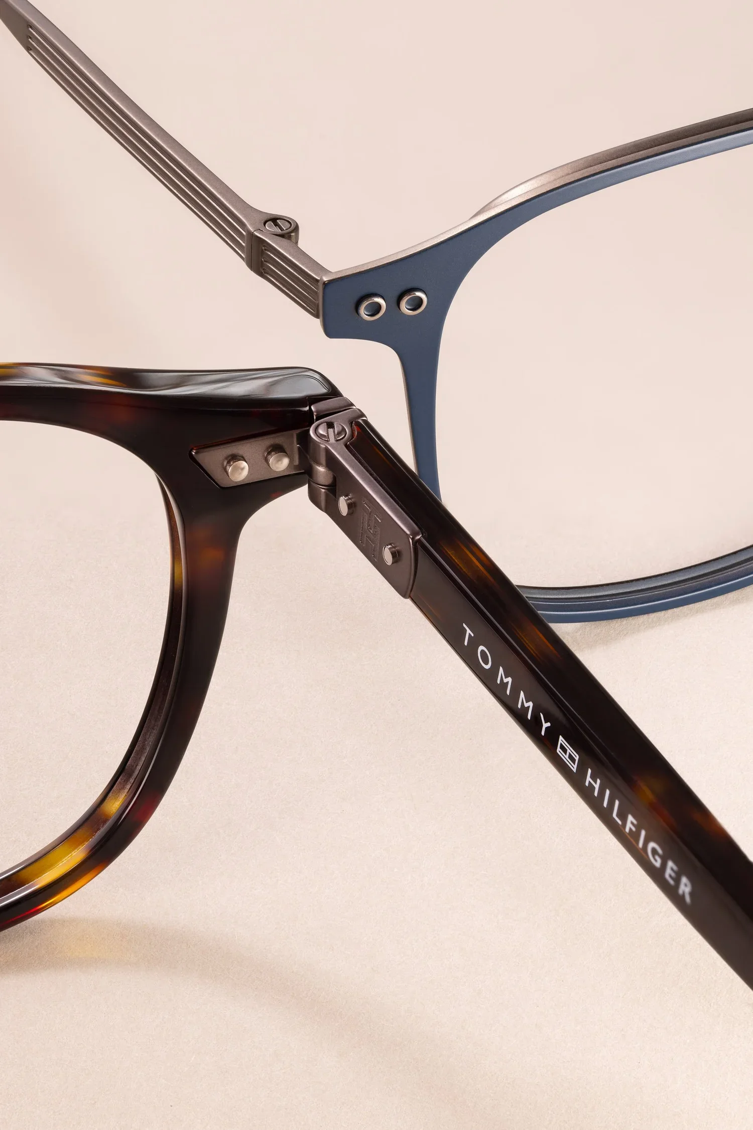 Tommy Hilfiger Eyewear