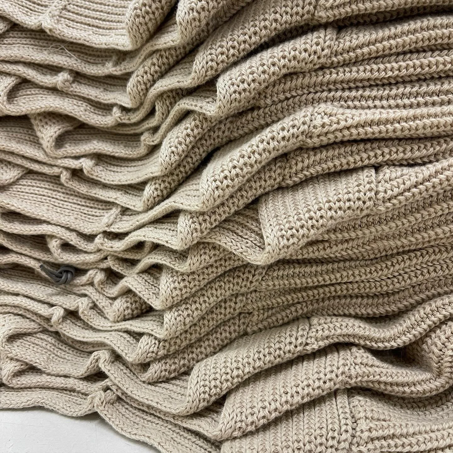 Heavy Knit 🧶 🎨 
#gotscertified #organiccotton #madeinportugal