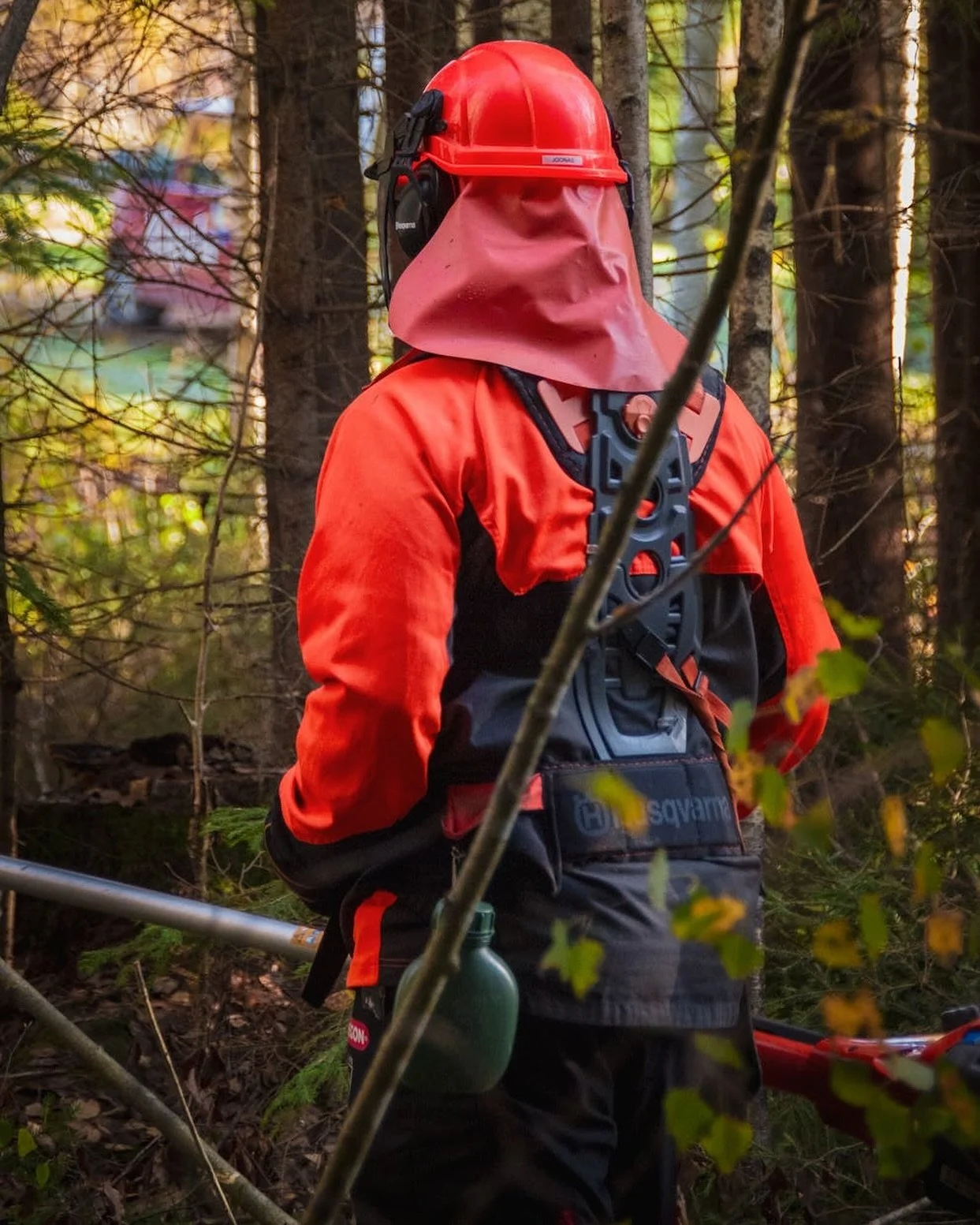 Logging into 2025 🪵👷🏼&zwj;♂️👖⛓️&zwj;💥

#forestryclothing #manufacturing #safety #protection #wood #cut #equipment #utility #function #tones #pattern #loggerlife #treesurgeons