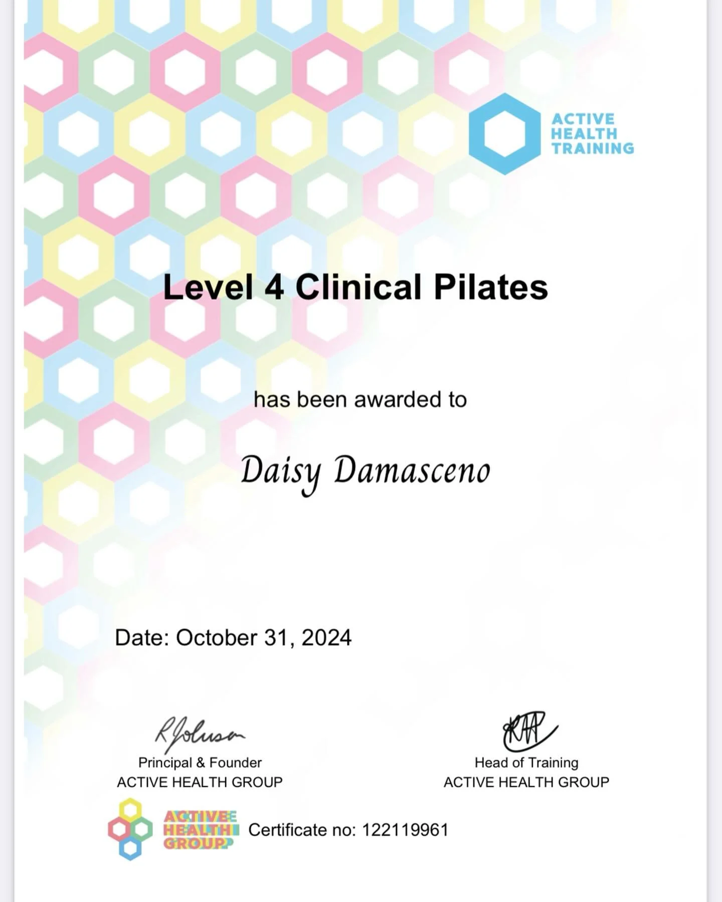 Remember Pilates is still going ahead as normal: Mondays 6pm at @thedancebase 

The bump is getting bigger but I plan to go as long as I can! 🤰🏼