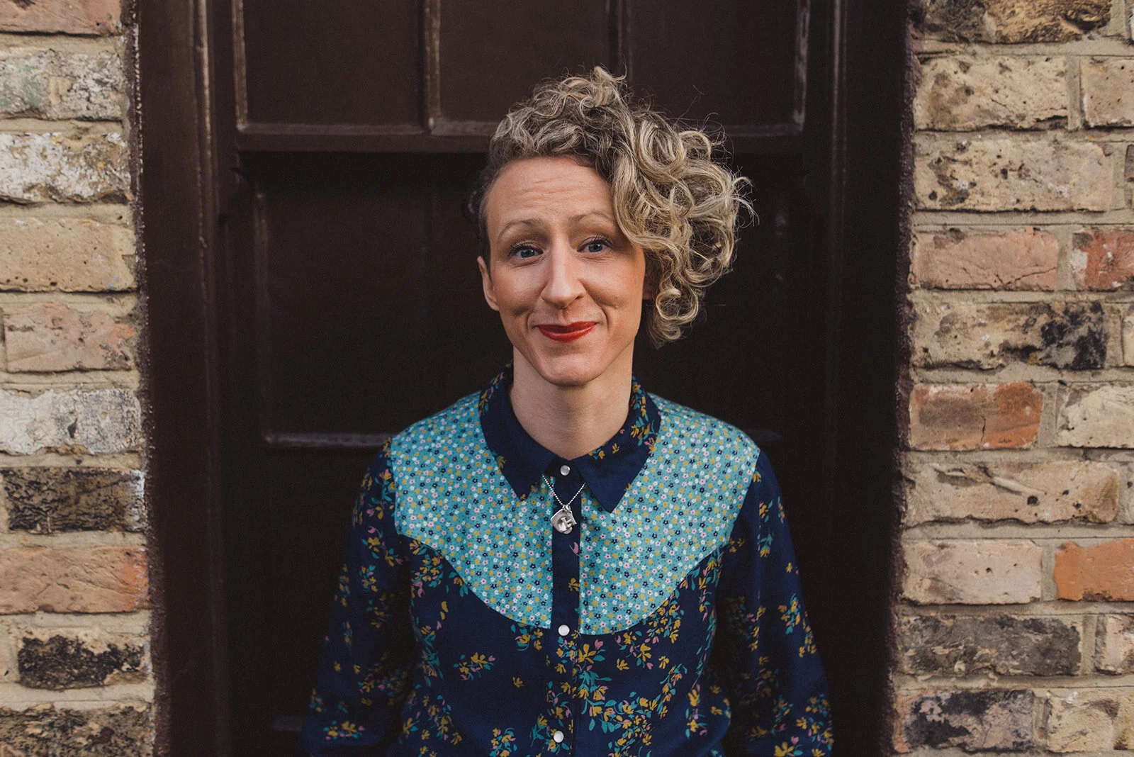 Crackers without the Comedown: a Joyful and Calm Christmas