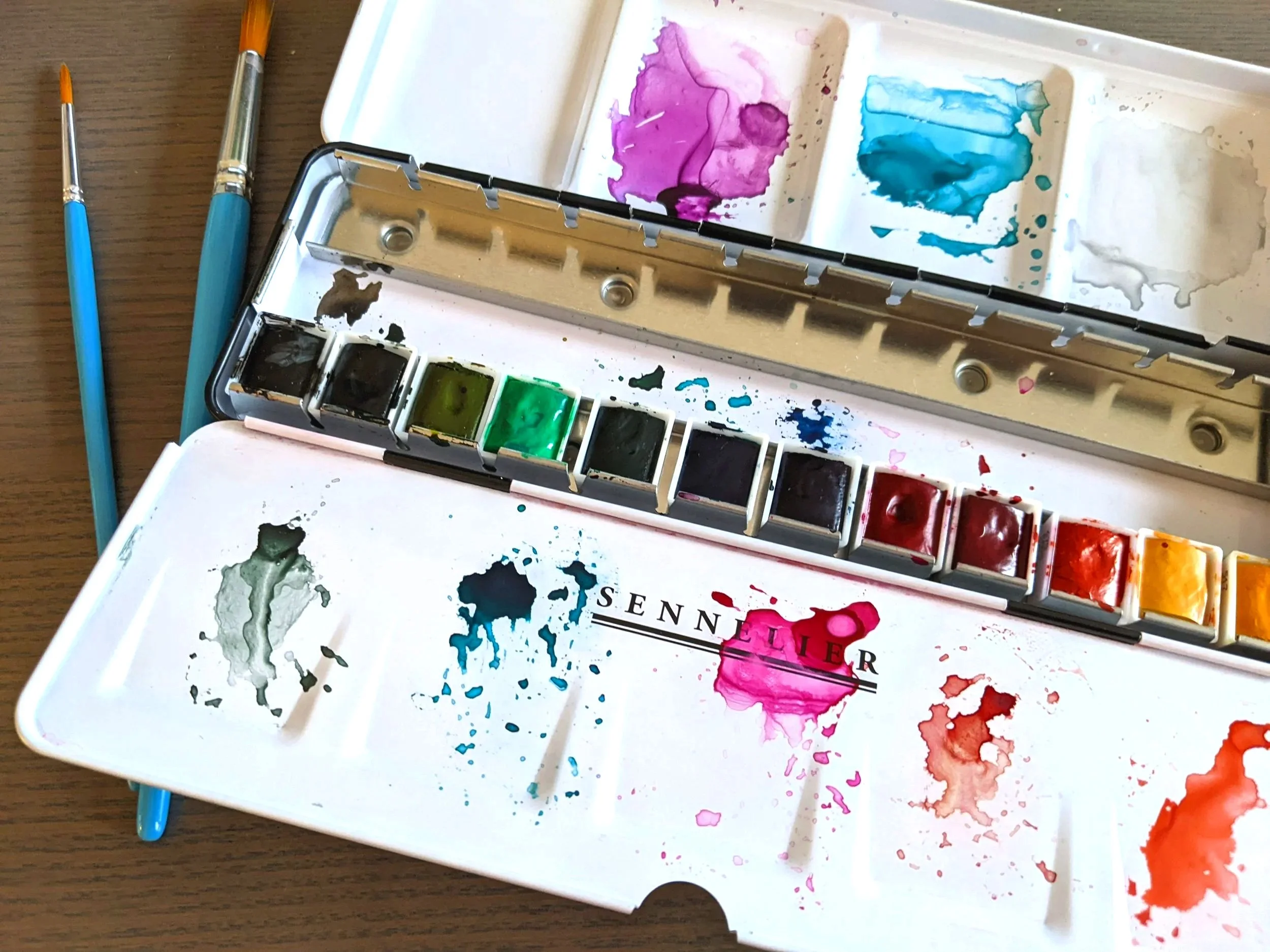 Art supplies Moshito design